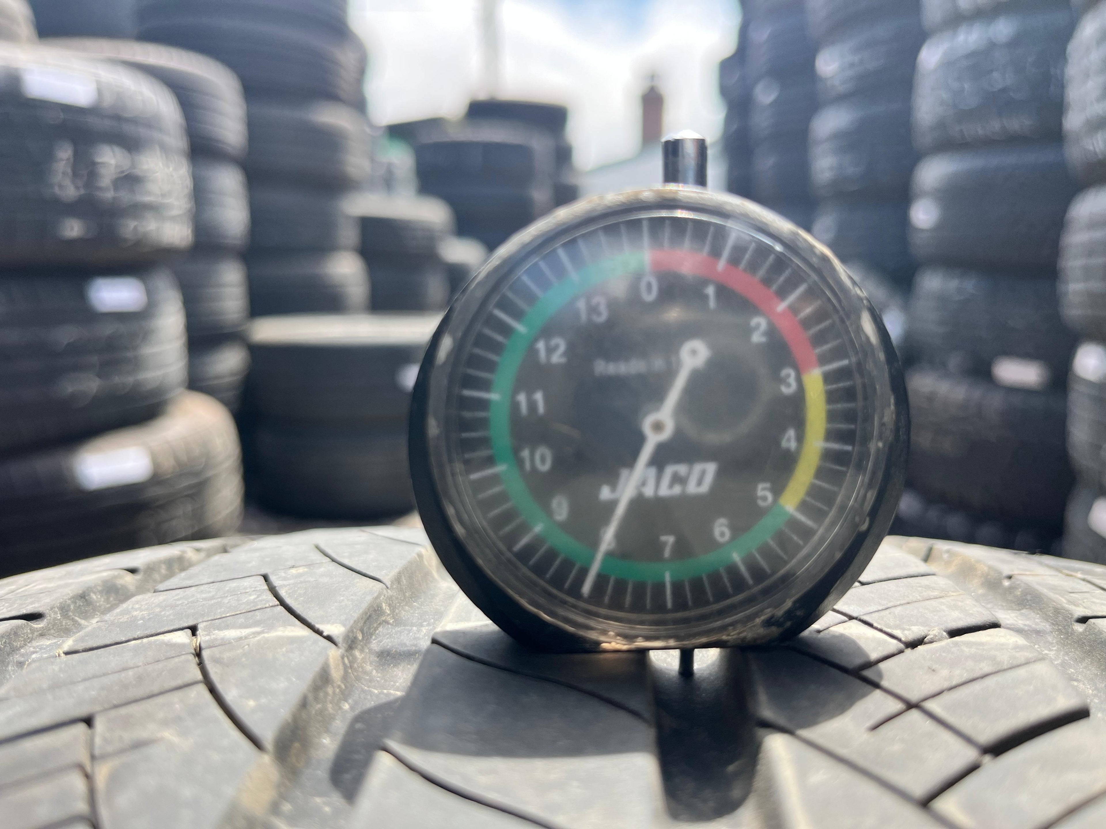 245/40ZR17 Single (1 Used Tire) WestLake SA—07