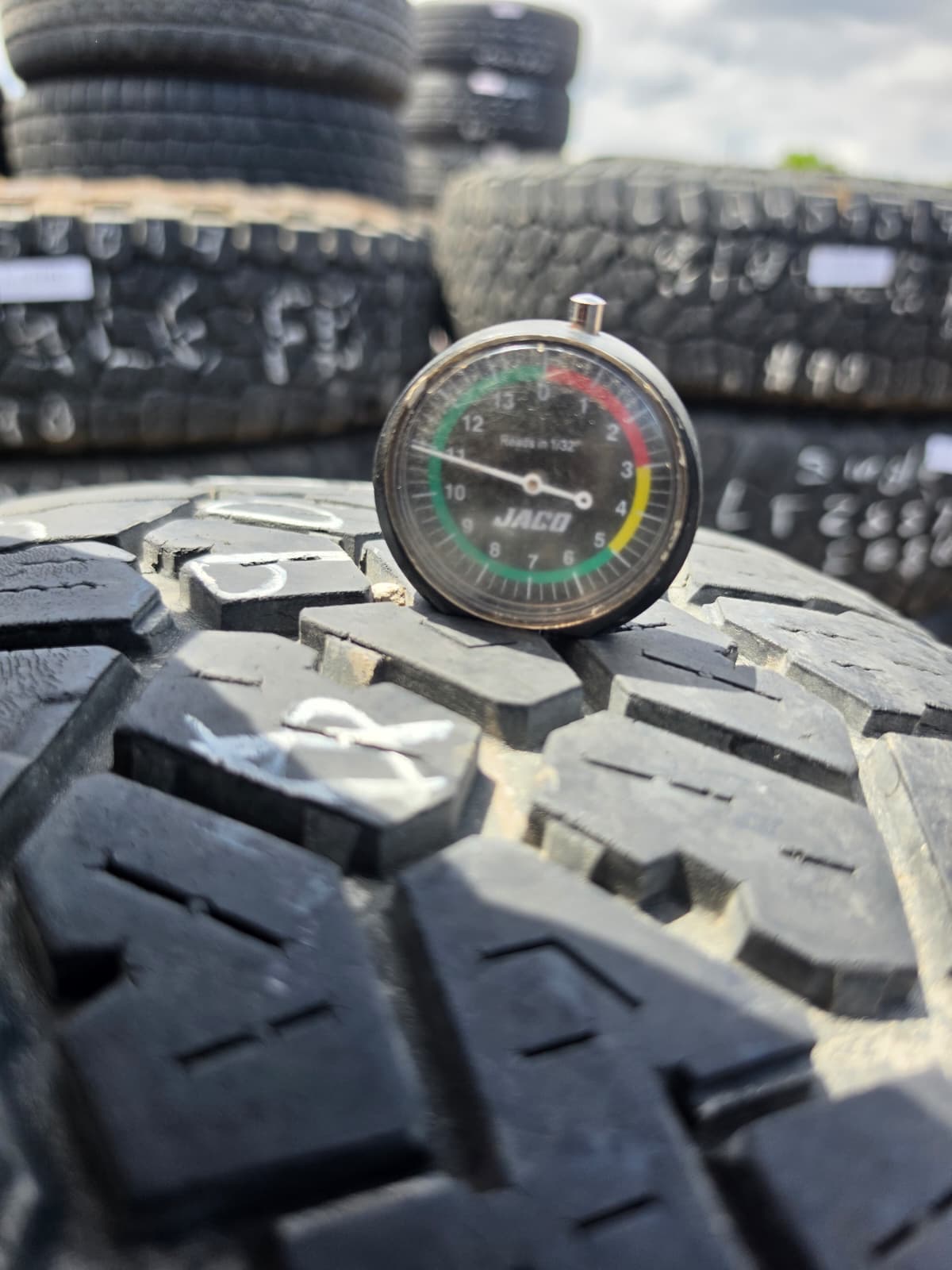 265/70R17 Single (1 Used Tire) Falken Wild Peak AT3