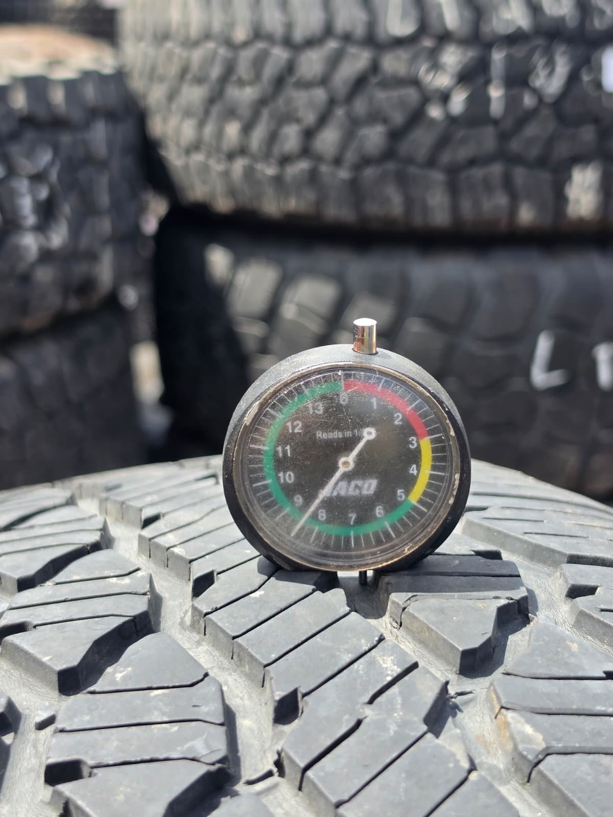265/70R17 Single (1 Used Tire) Firestone Destination AT2