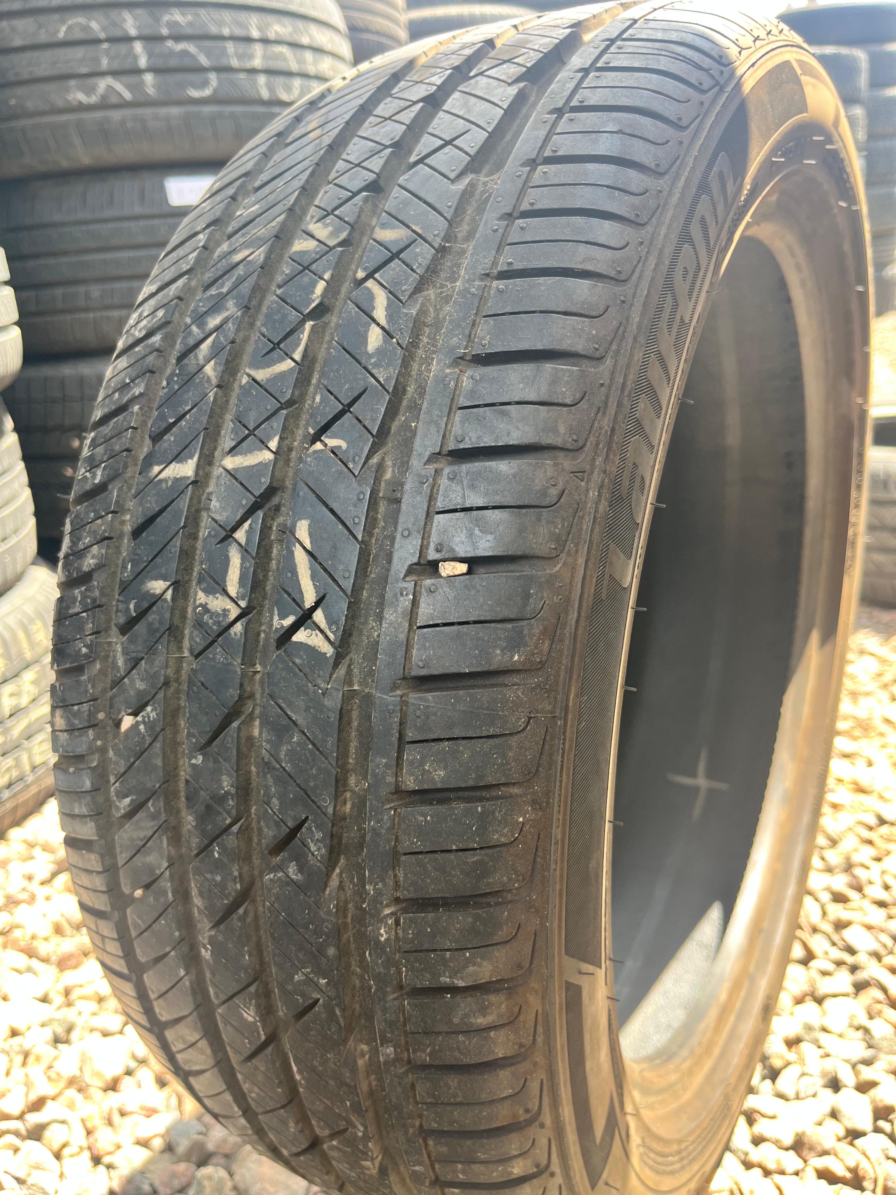 215/45ZR17 Pair (2 Used Tires) Laufenn S. FIT