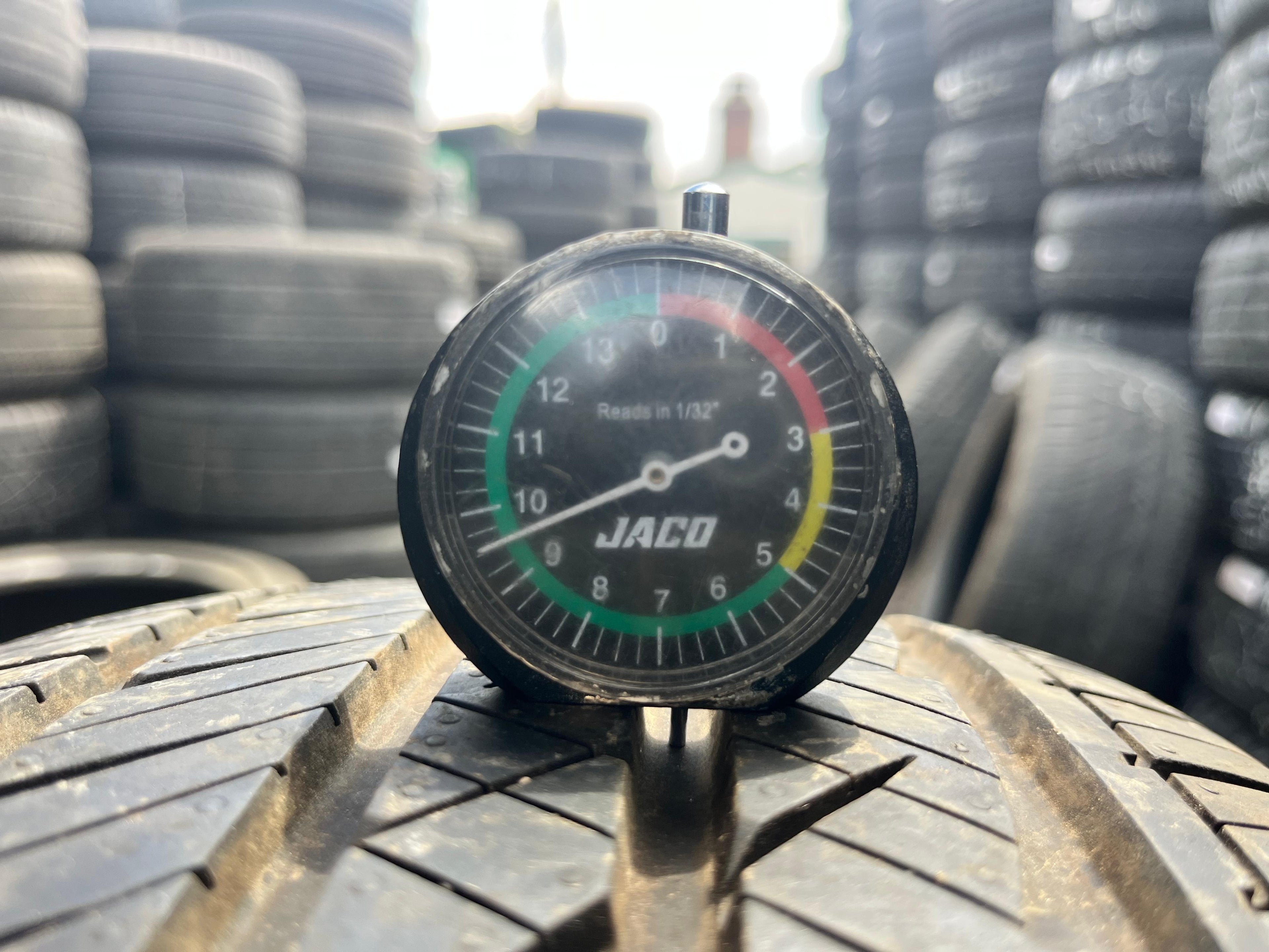 215/45ZR17 Single (1 Used Tire) Laufenn S. FIT