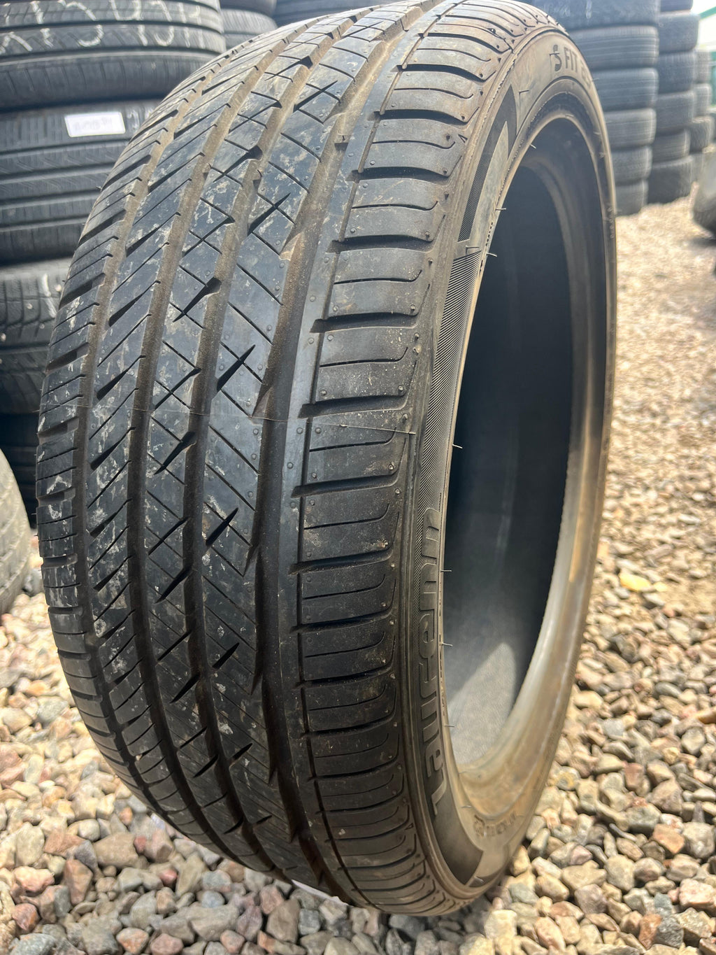 215/45ZR17 Single (1 Used Tire) Laufenn S. FIT