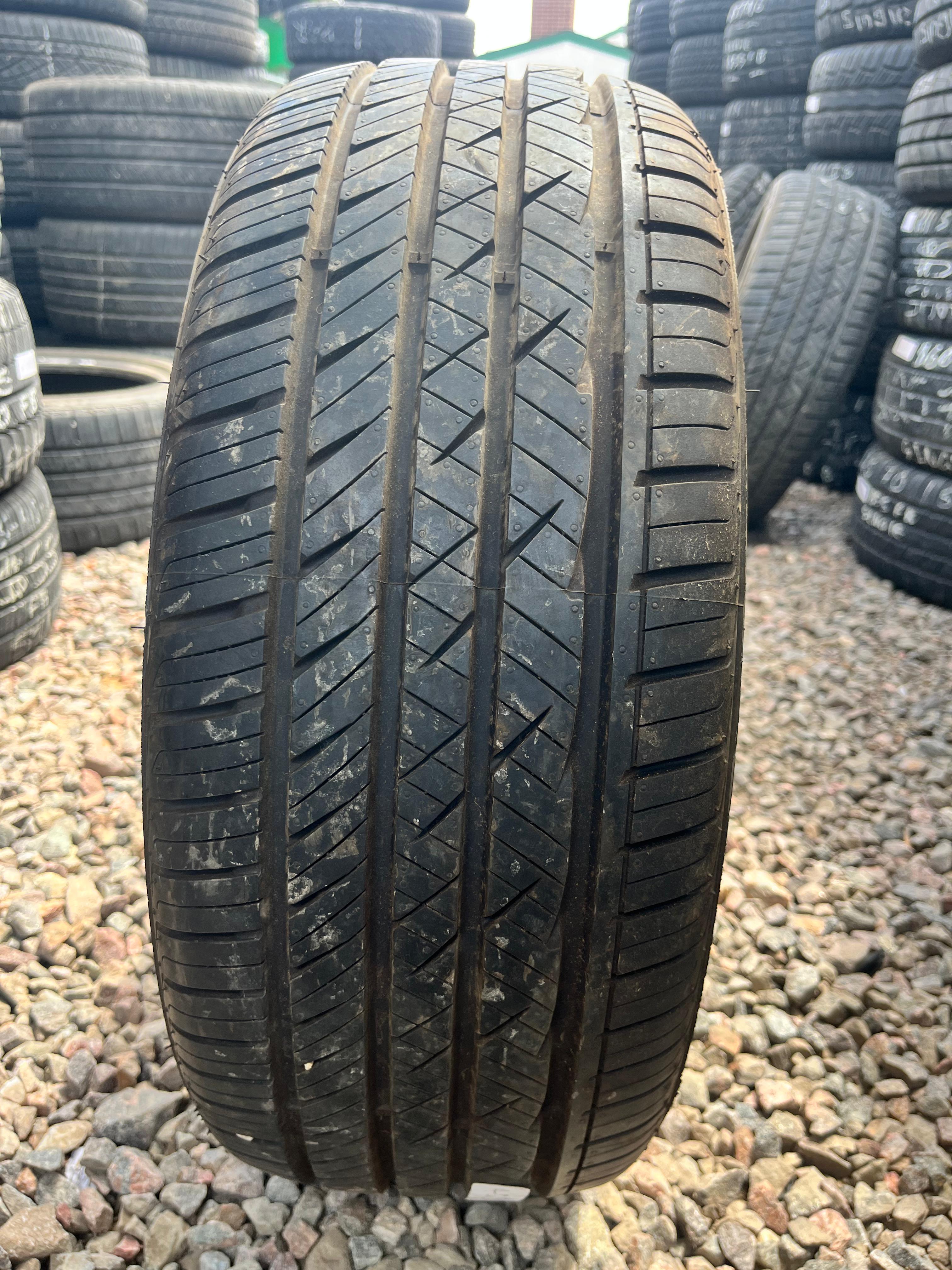 215/45ZR17 Single (1 Used Tire) Laufenn S. FIT