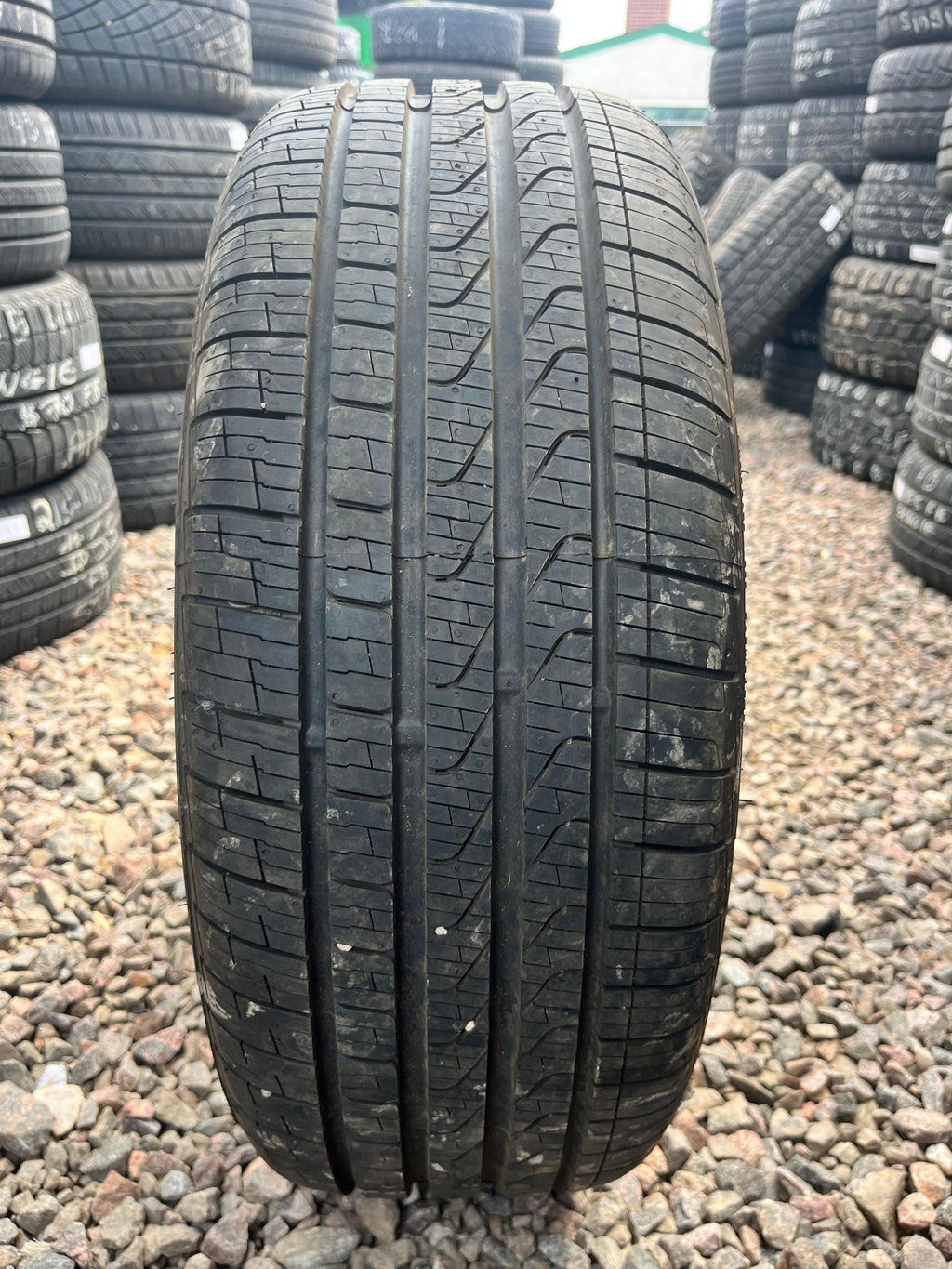 205/45R17 Single (1 Used Tire) Pirelli Cinturato P7