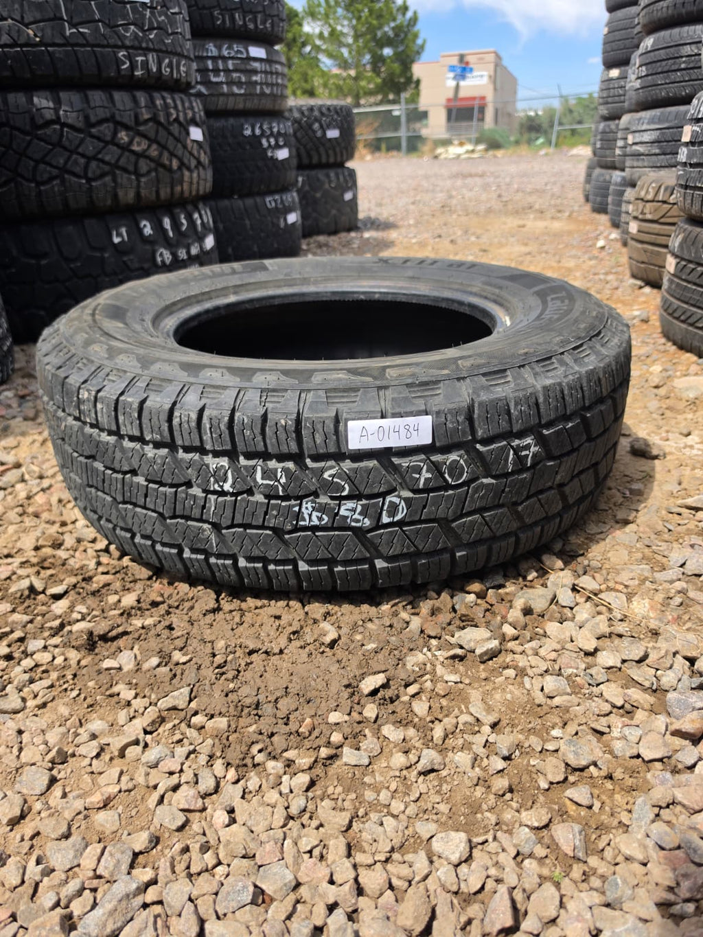 245/70R17 Single (1 Used Tire) Laufenn X Fit AT