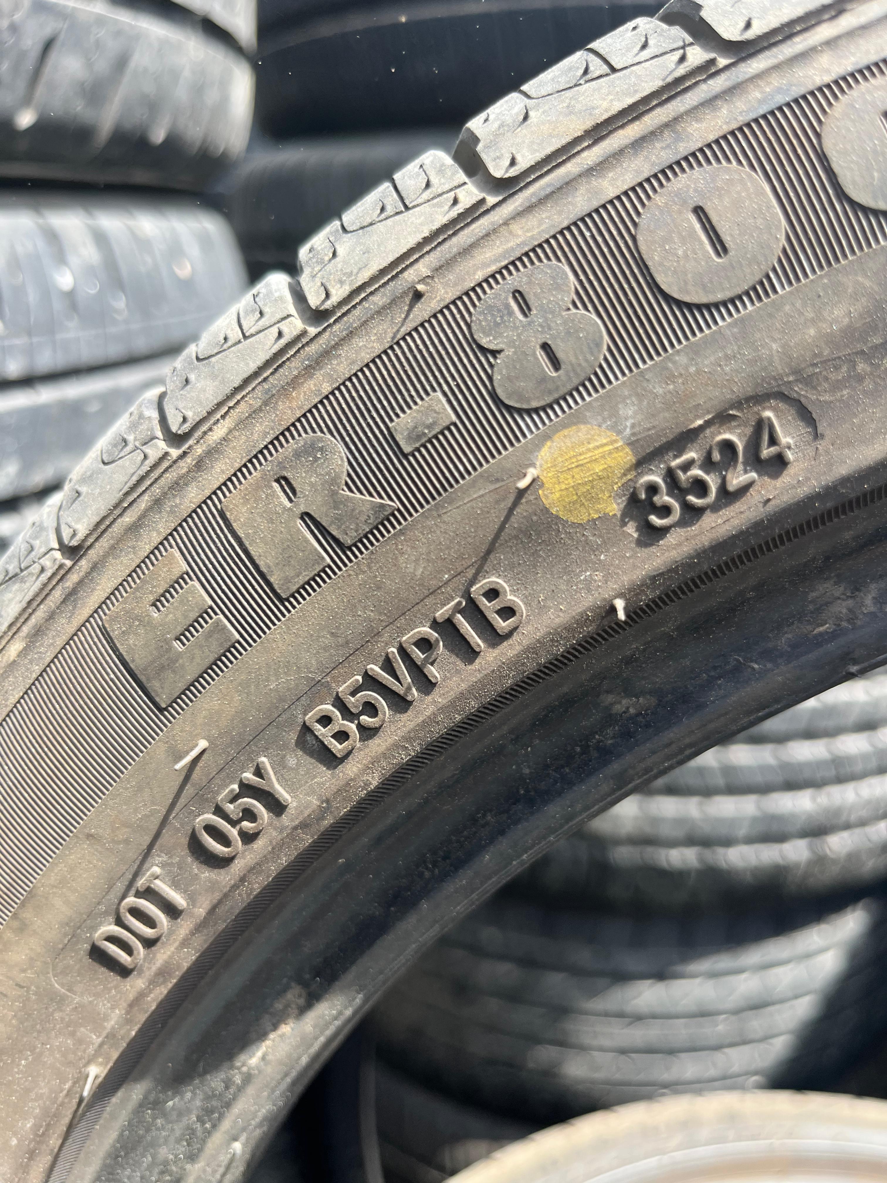 215/45R17 Single (1 Used Tire) Advanta ER-800