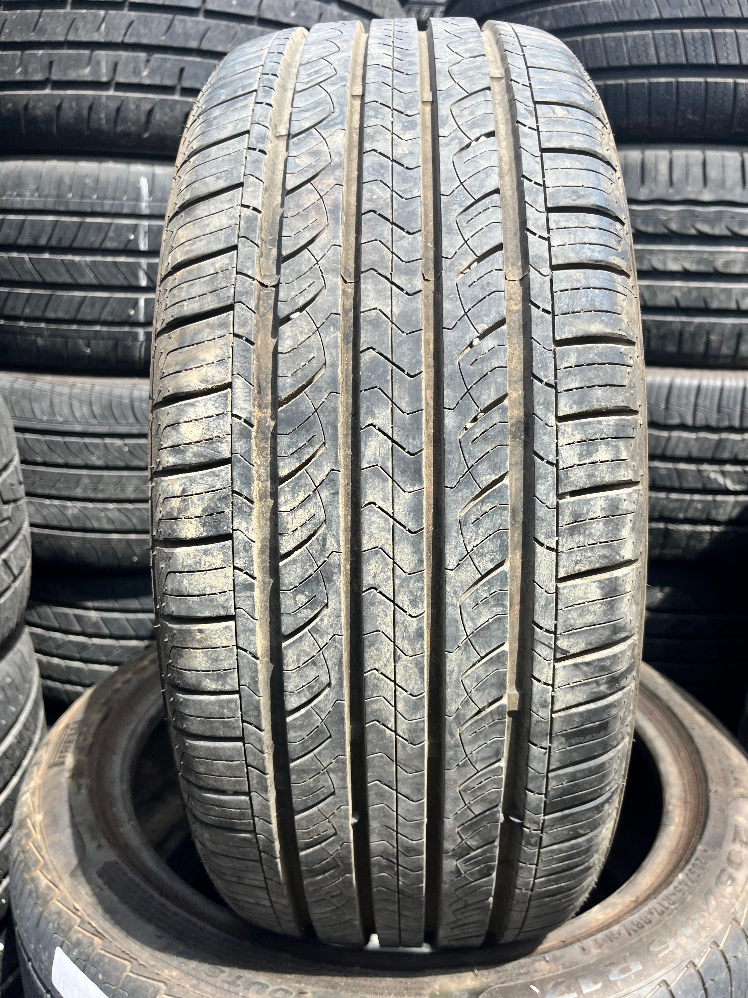 215/45R17 Single (1 Used Tire) Advanta ER-800