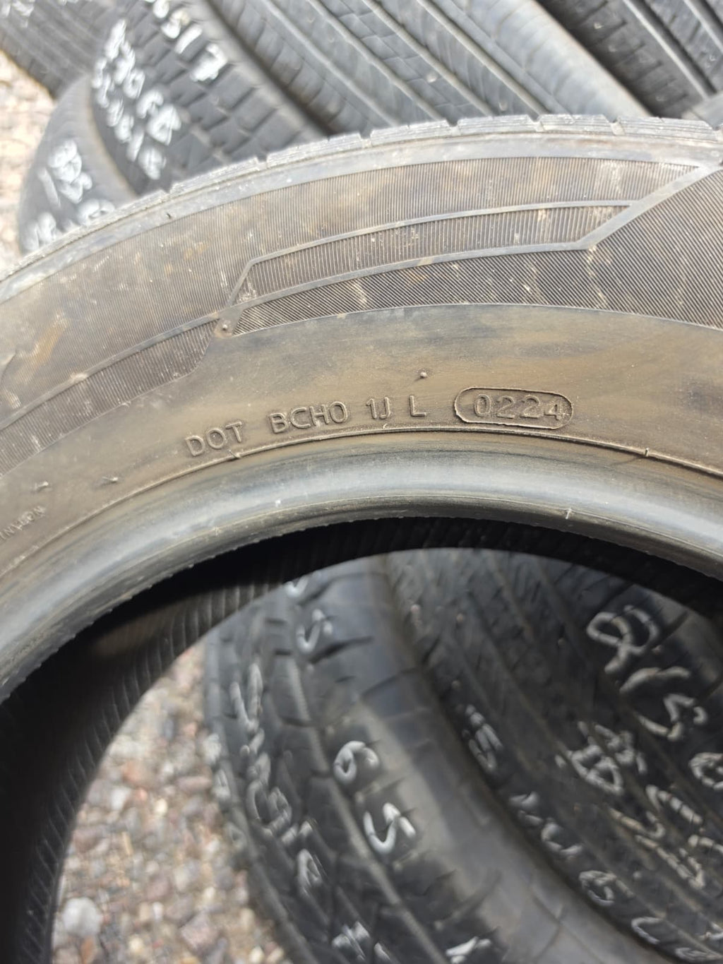 215/65R17 Single (1 Used Tire) Laufenn G Fit AS