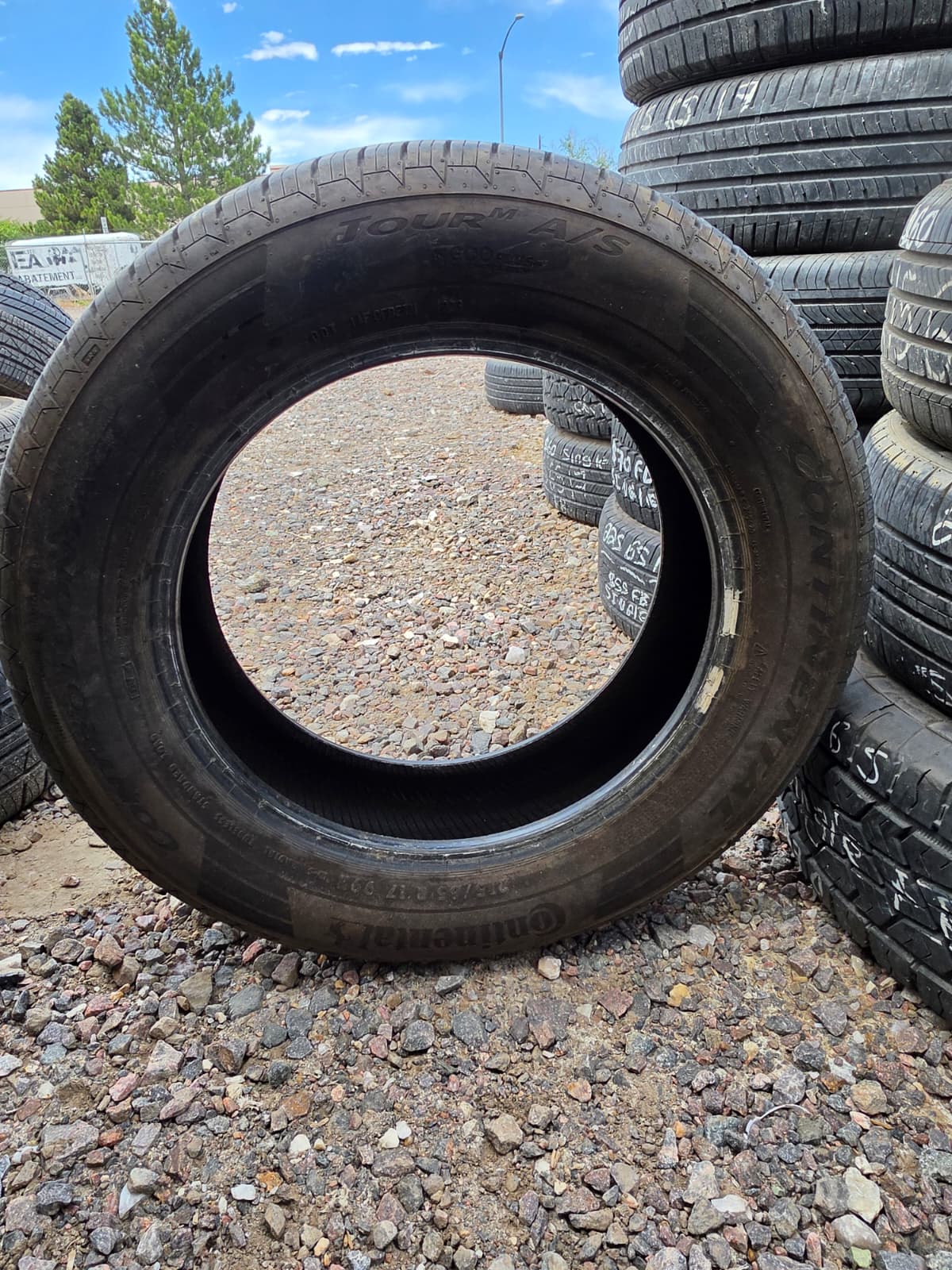 215/65R17 Single (1 Used Tire) Continental Control Contact