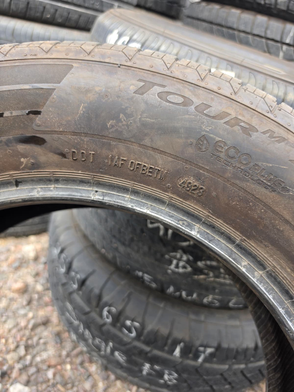 215/65R17 Single (1 Used Tire) Continental Control Contact