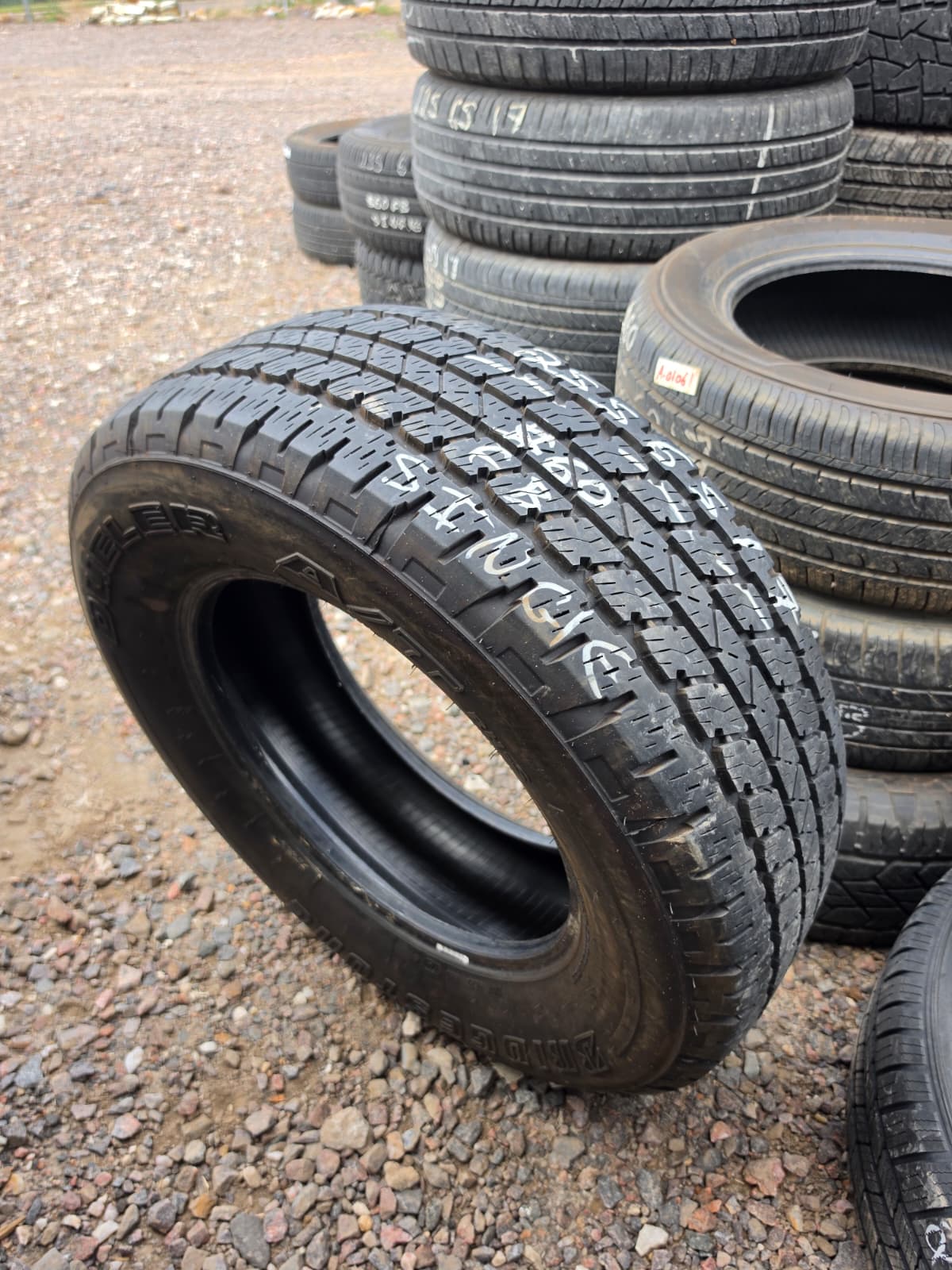 255/65R17 Single (1 Used Tire) Bridgestone Dueler AT