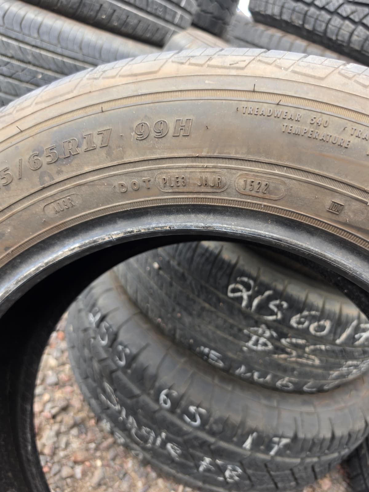 215/65R17 Single (1 Used Tire) Goodyear Assurance