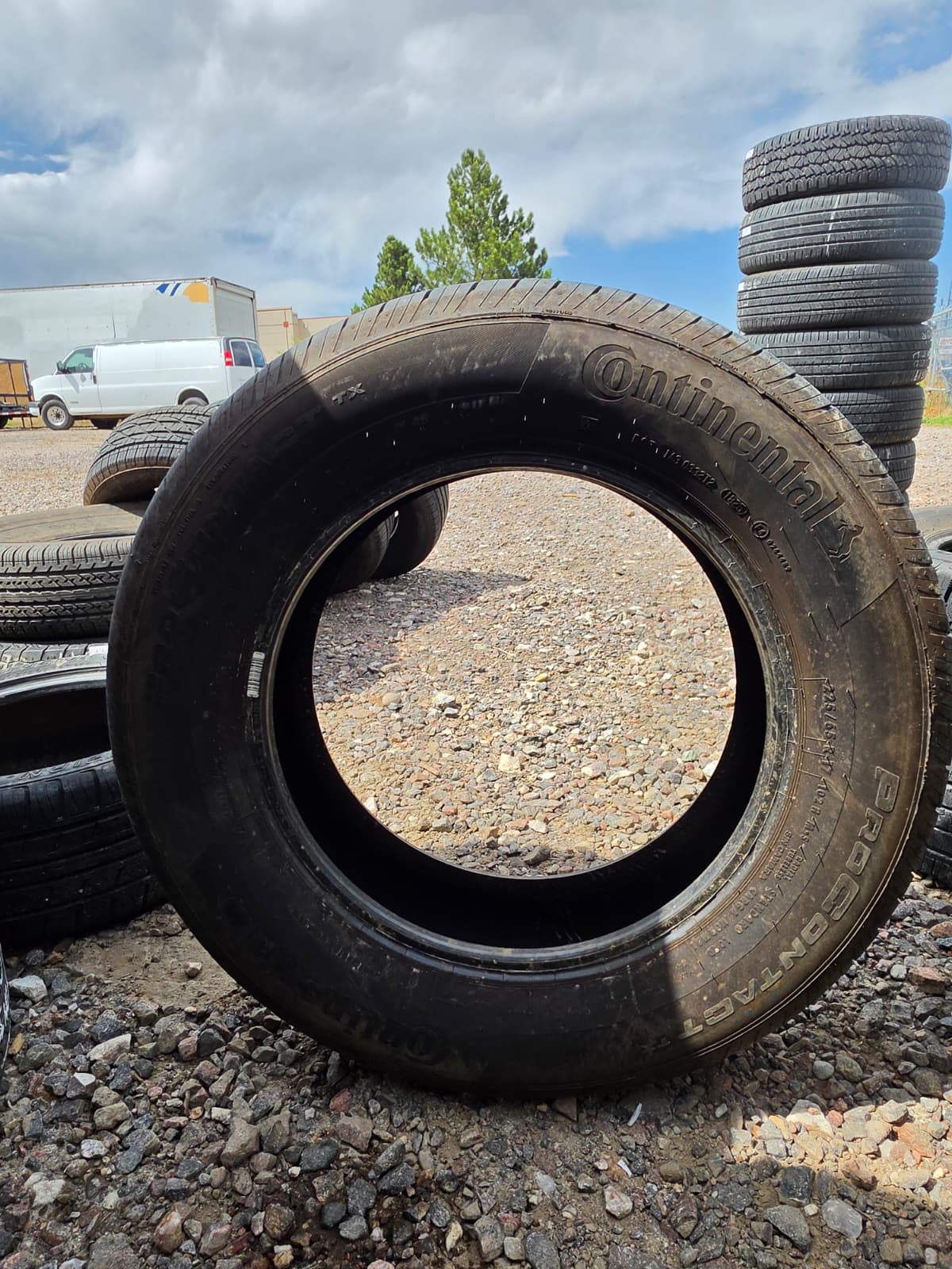 225/65R17 Single (1 Used Tire) Continental ProContact TX