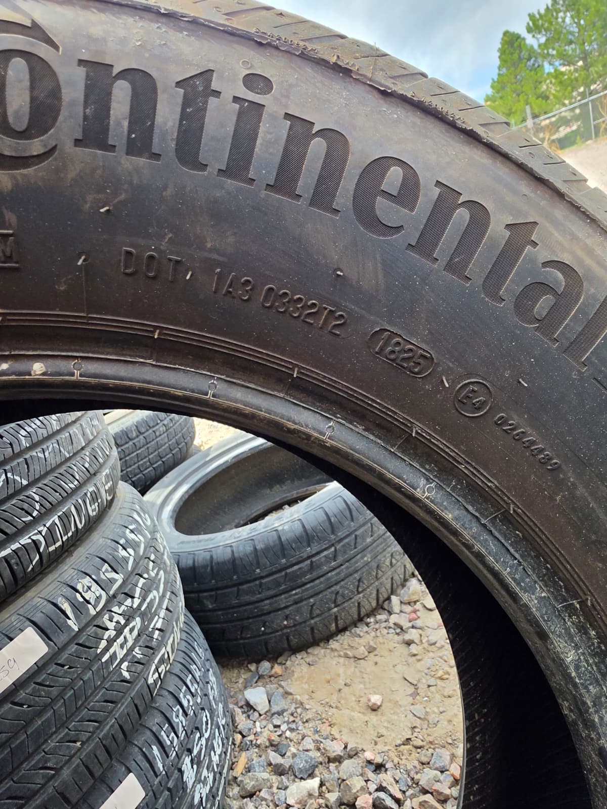 225/65R17 Single (1 Used Tire) Continental ProContact TX