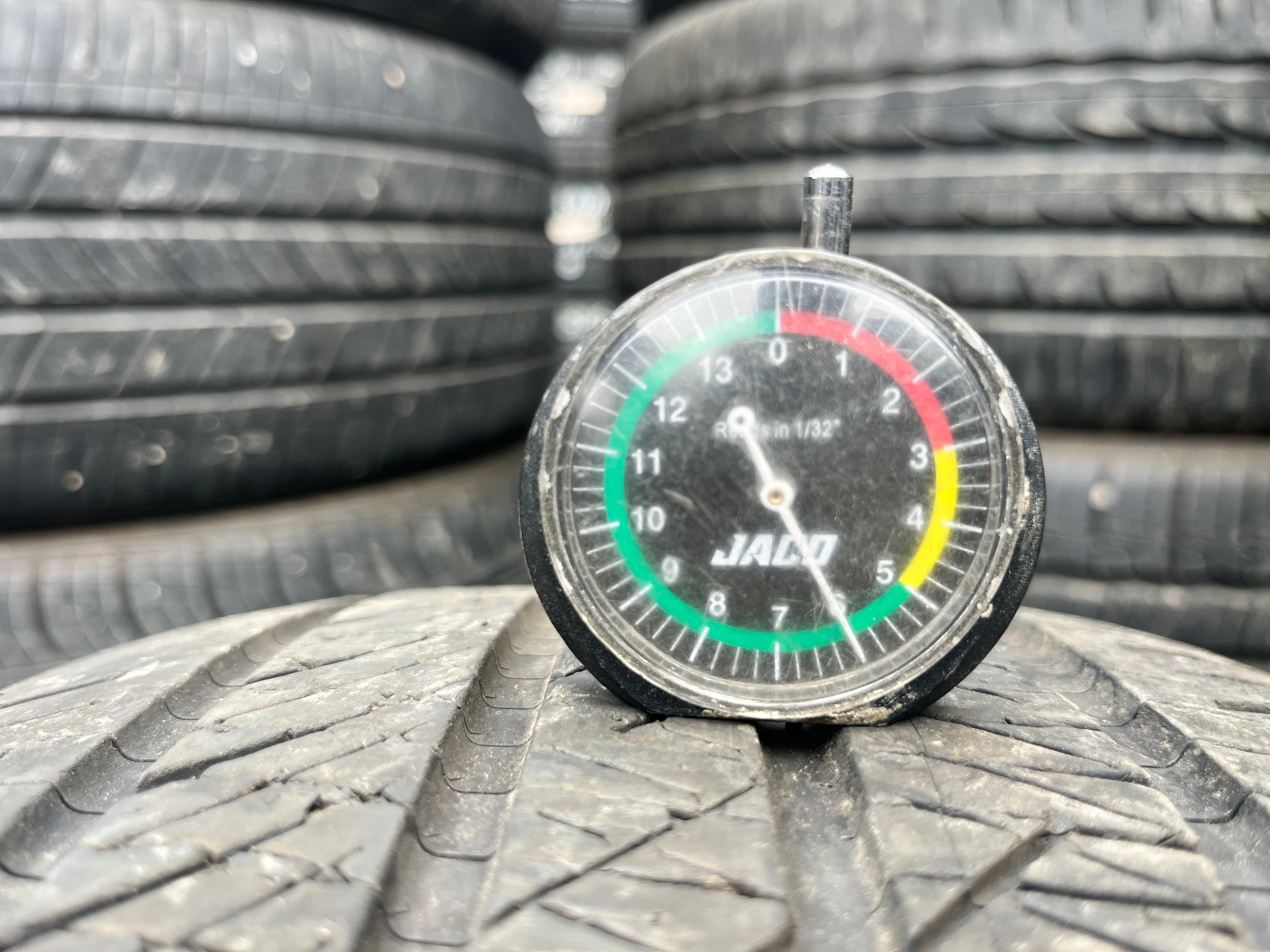 225/45ZR17 Single (1 Used Tire) Laufenn S FIT