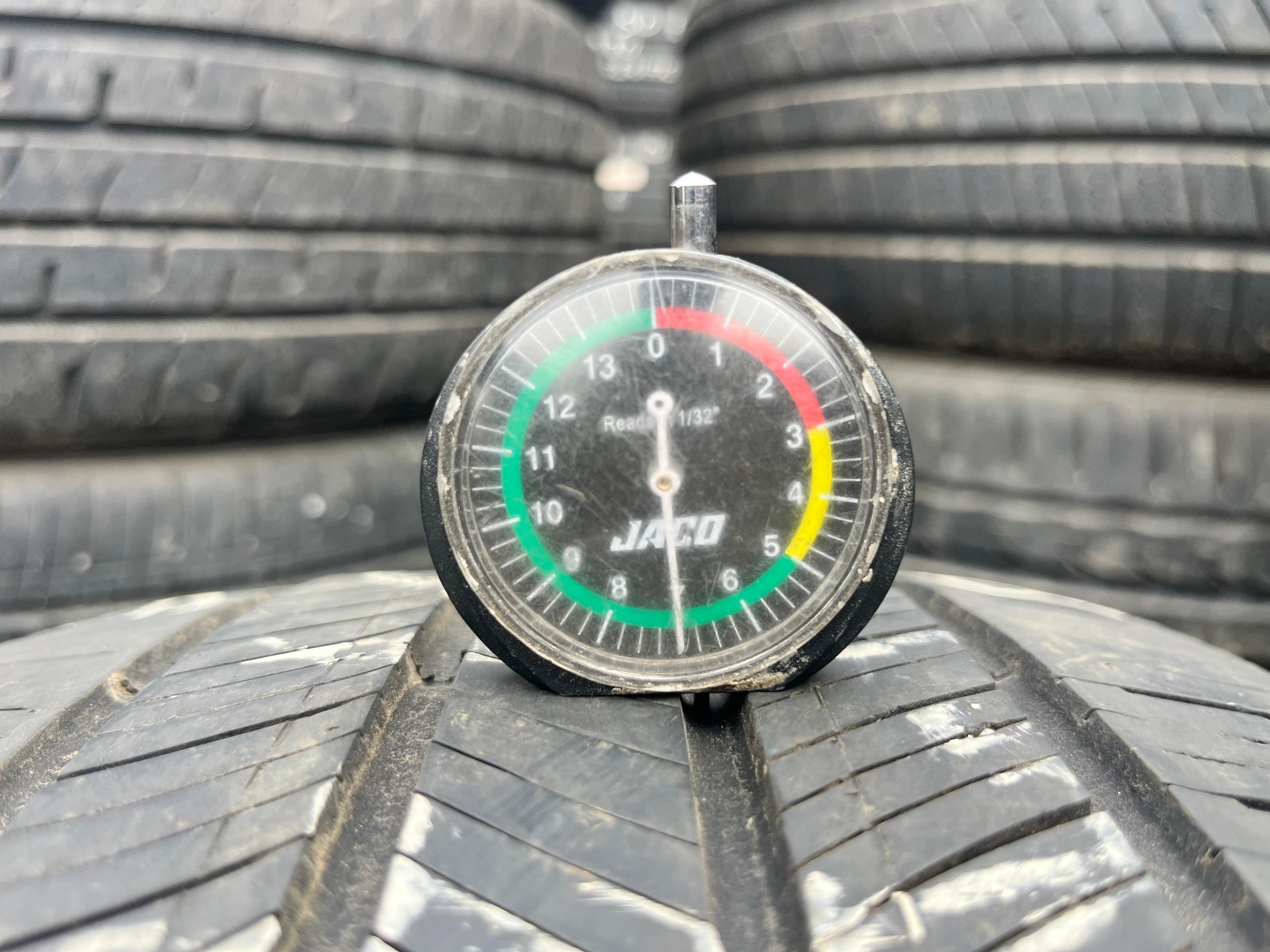 225/45R17 Single (1 Used Tire) Hankook Kinergy
