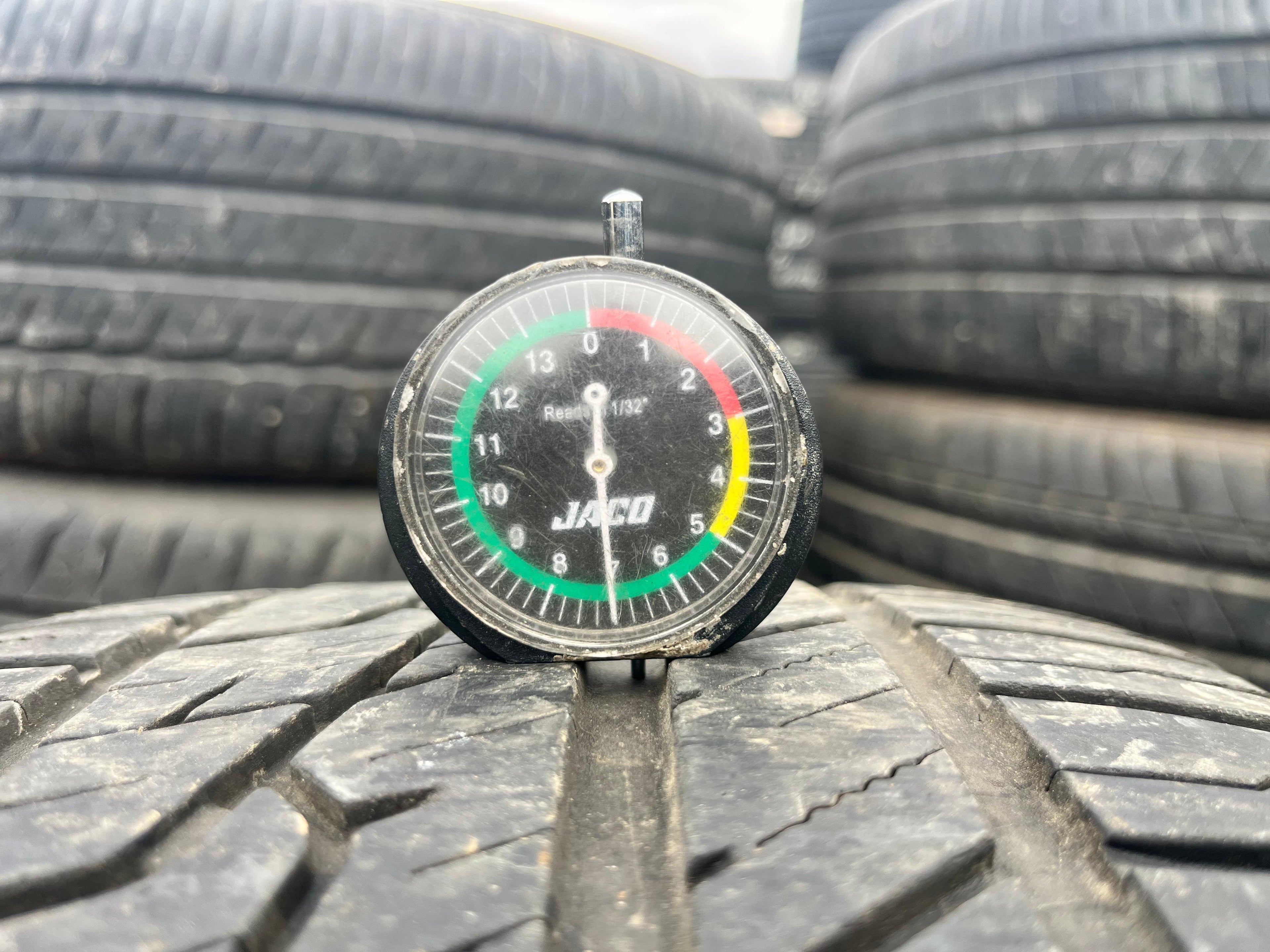 235/45R17 Single (1 Used Tire) Sumitomo HTR PO5