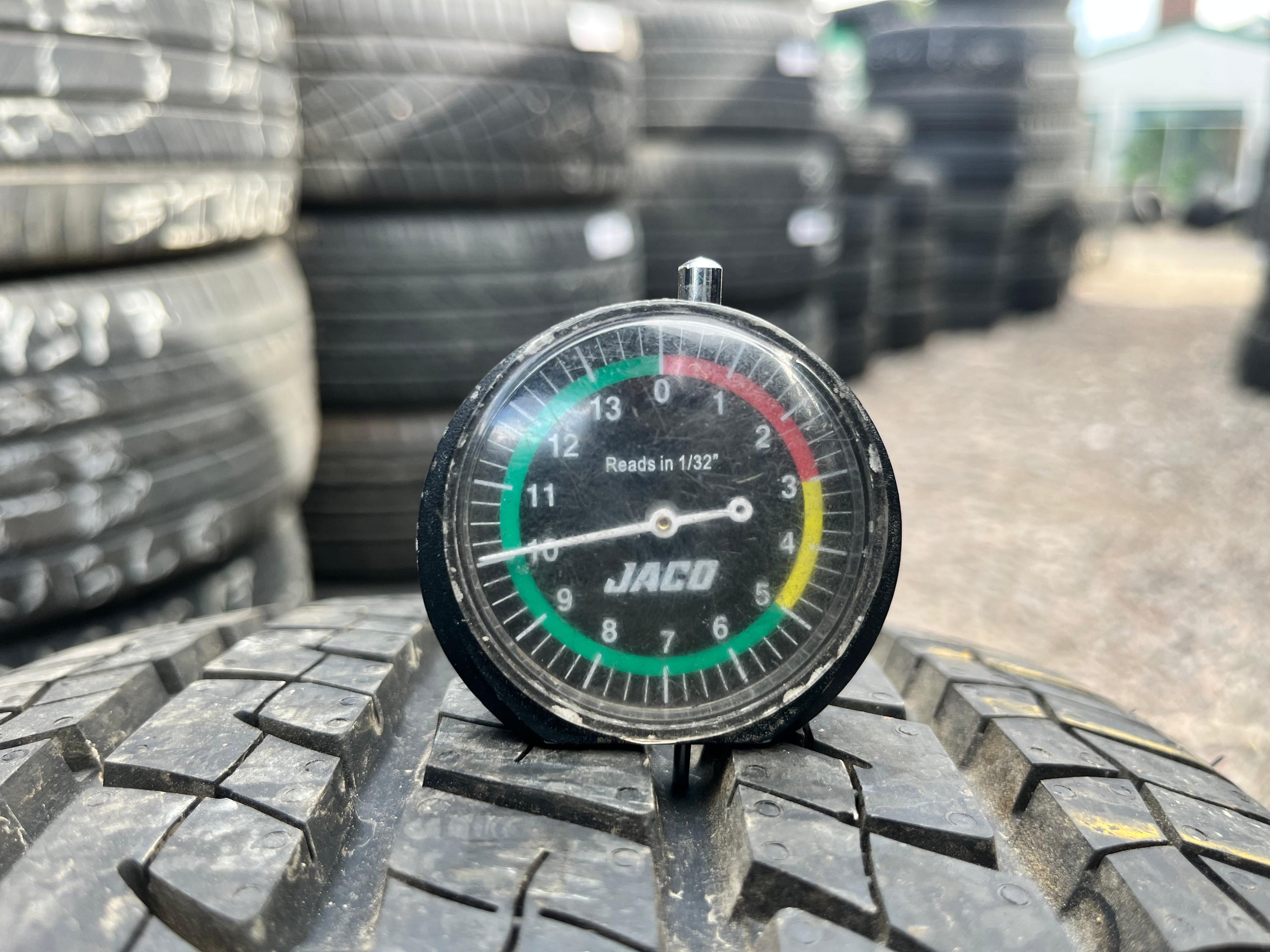 215/45R17 Single (1 Used Tire) Firestone Champion