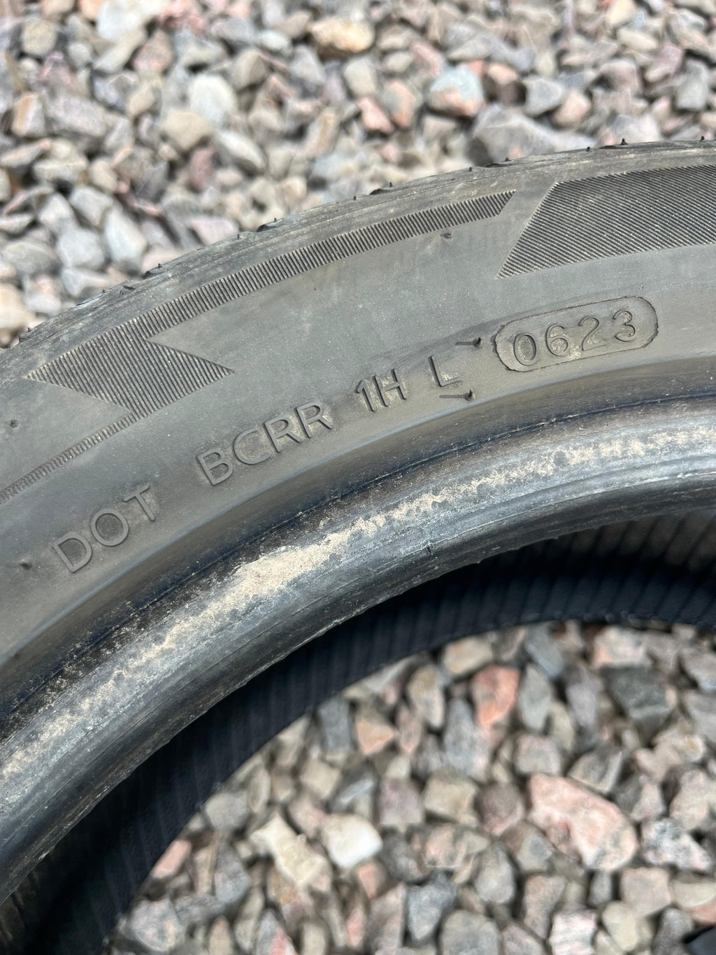 225/45ZR17 Single (1 Used Tire) Laufenn  S FIT