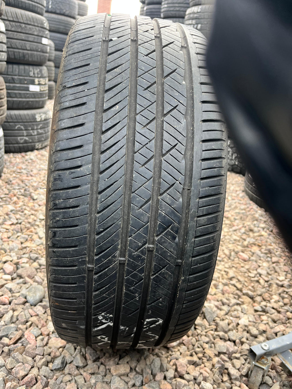 225/45ZR17 Single (1 Used Tire) Laufenn  S FIT