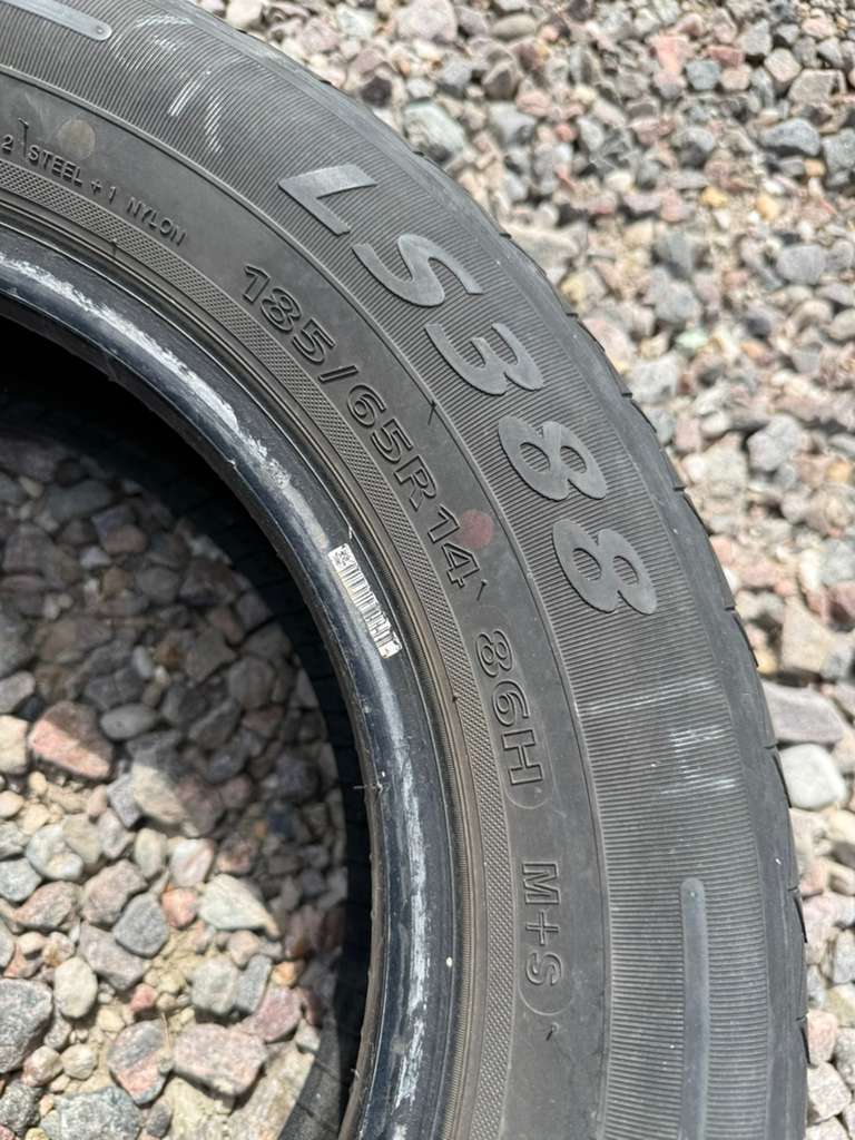 185/65R14 Single (1 Used Tire) Landsail LS388
