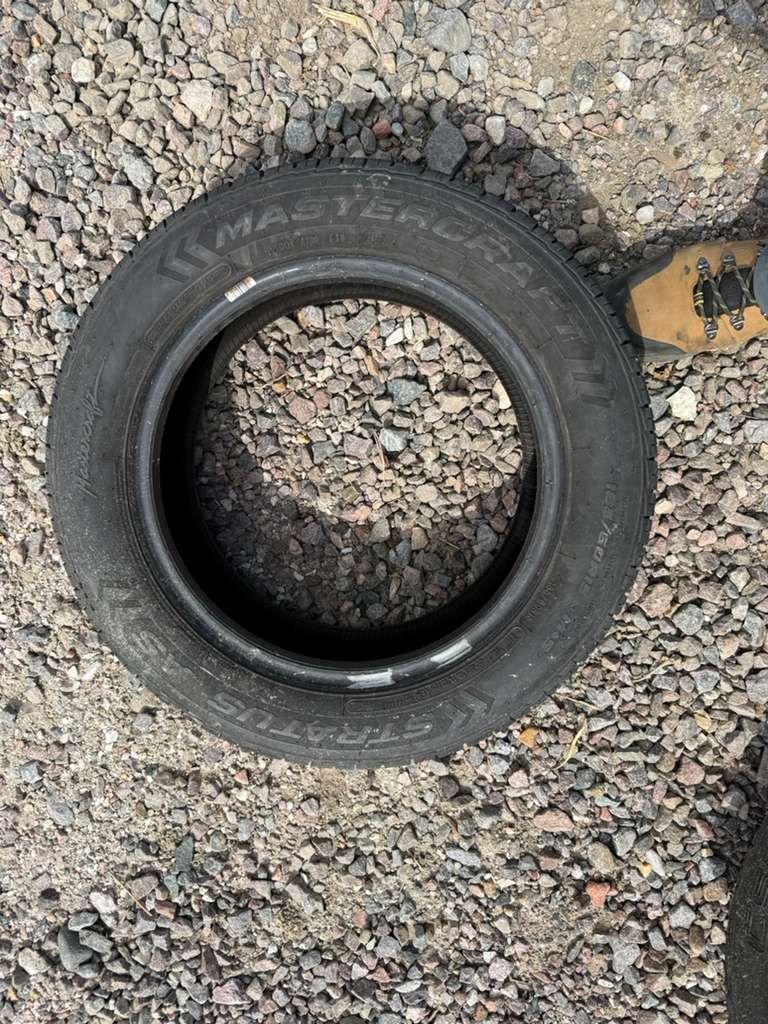 185/60R15 Single (1 Used Tire) Mastercraft Stratus