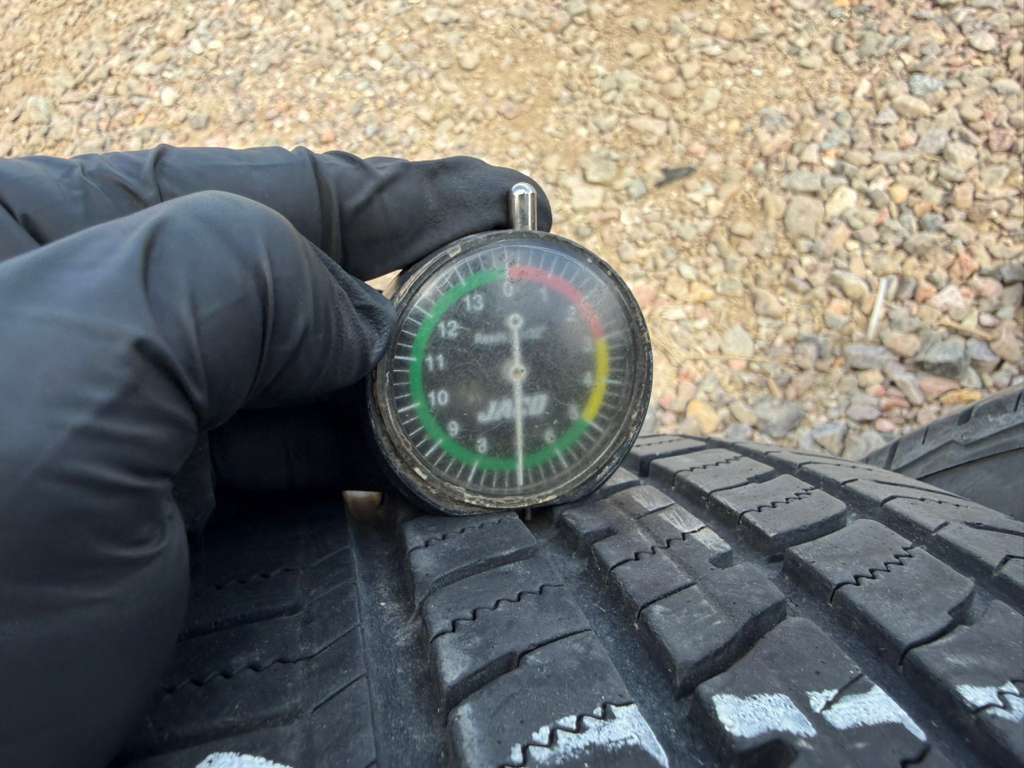 185/60R14 Single (1 Used Tire) Deans Tires Road Control Touring