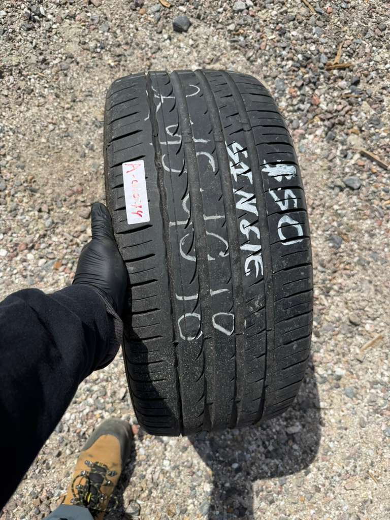 245/40ZR18 Single (1 Used Tire) Velozza ZXV