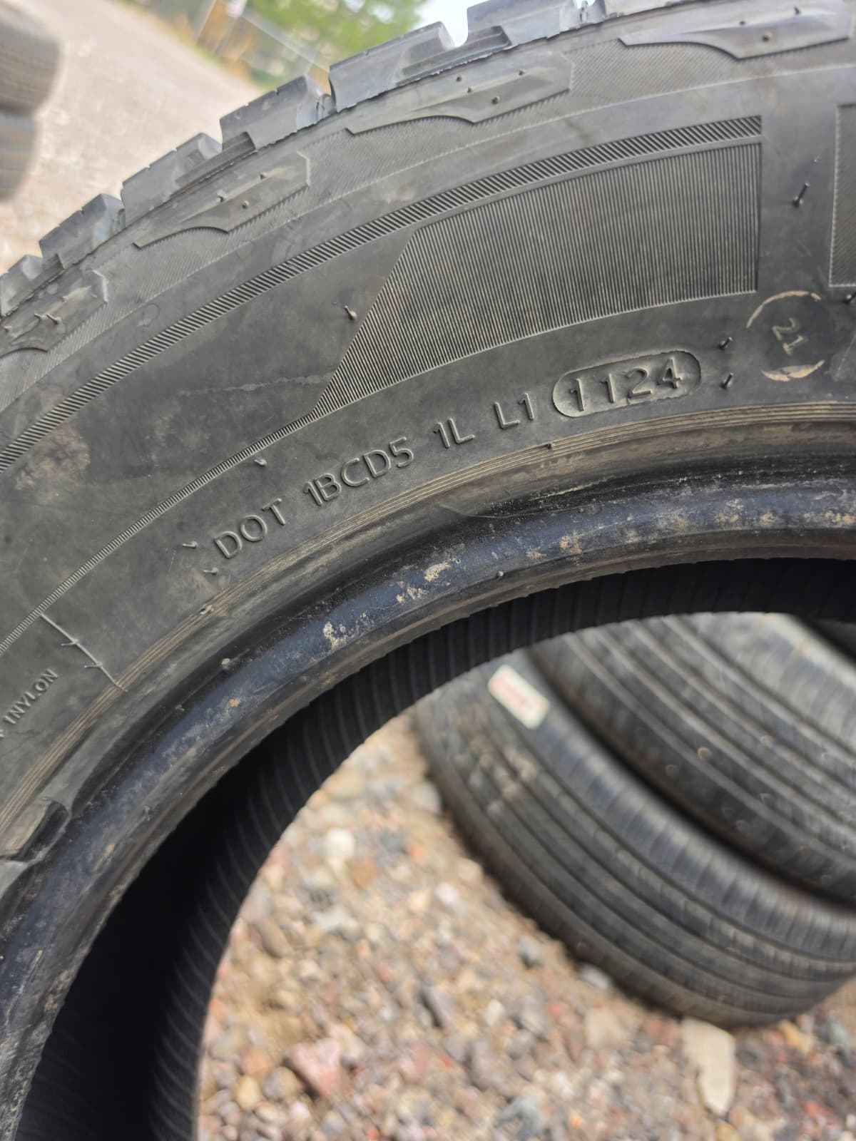 245/65R17 Single (1 Used Tire) Laufenn X Fit AT