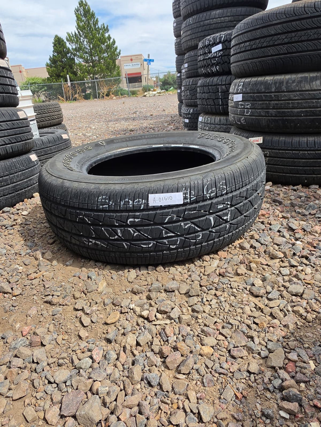 245/65R17 Single (1 Used Tire) FireStone Destination