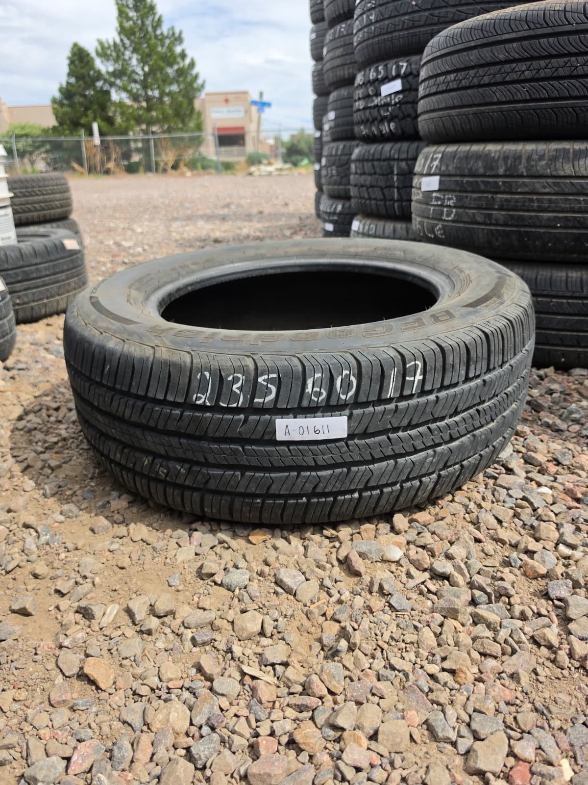 235/60R17 Single (1 Used Tire) BF Goodrich Advantage