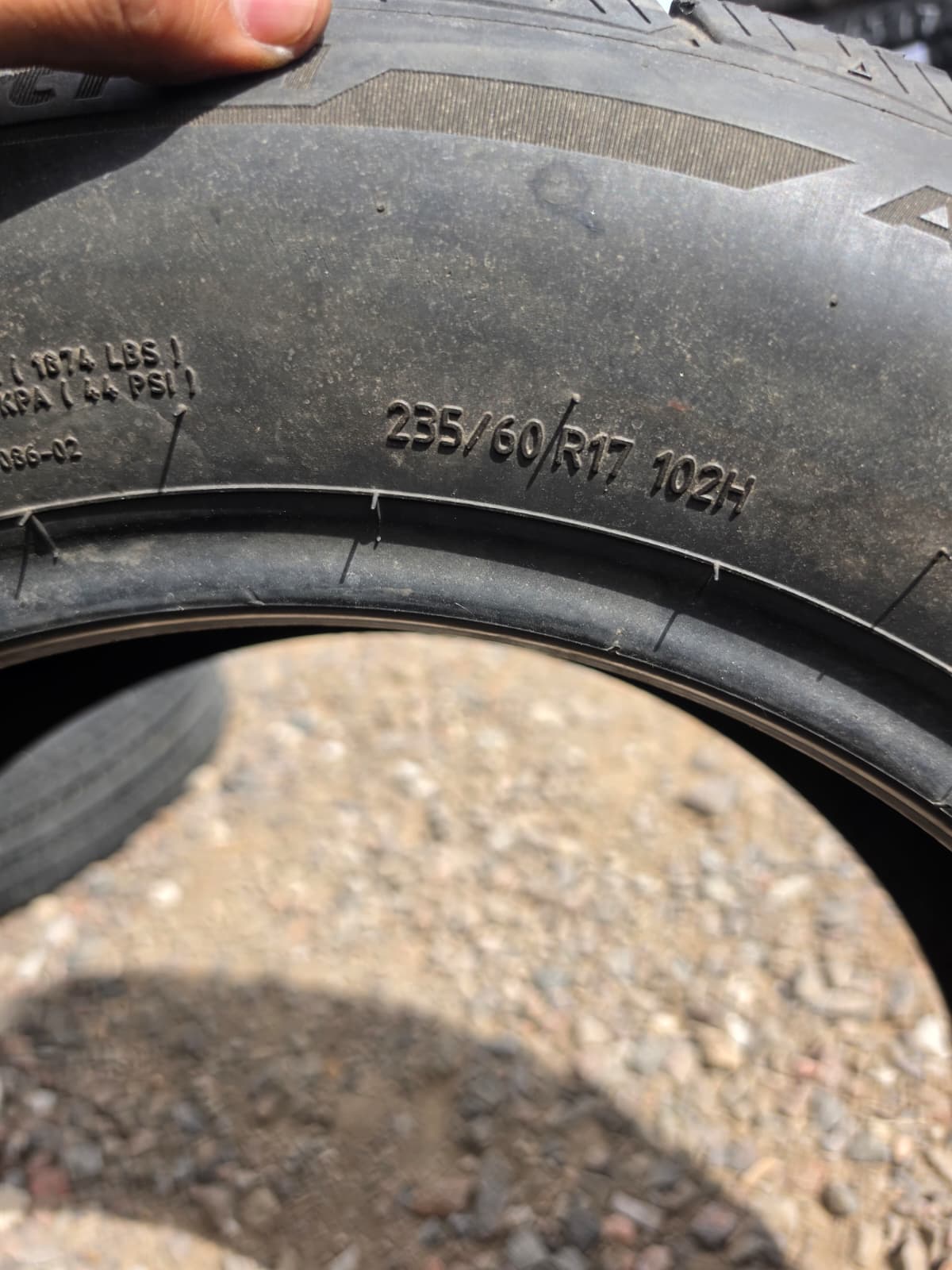 235/60R17 Single (1 Used Tire) BF Goodrich Advantage