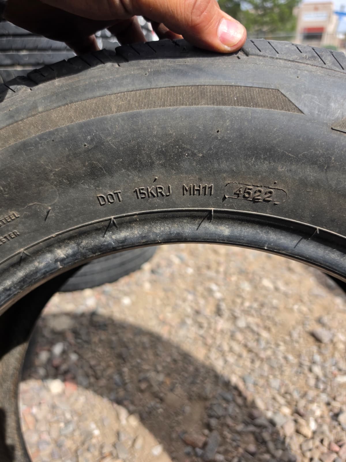 235/60R17 Single (1 Used Tire) BF Goodrich Advantage