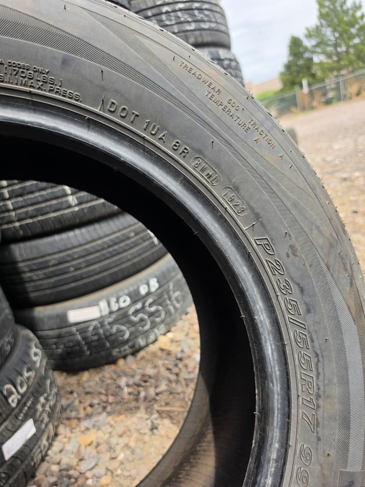 235/55R17 Single (1 Used Tire) Nexen CP672