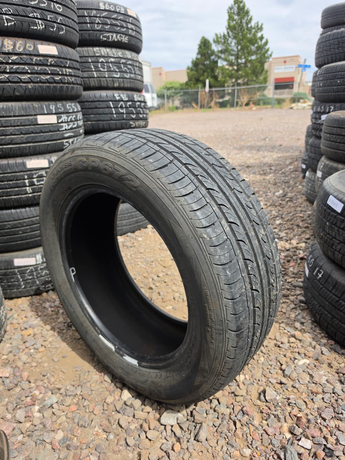 235/55R17 Single (1 Used Tire) Nexen CP672