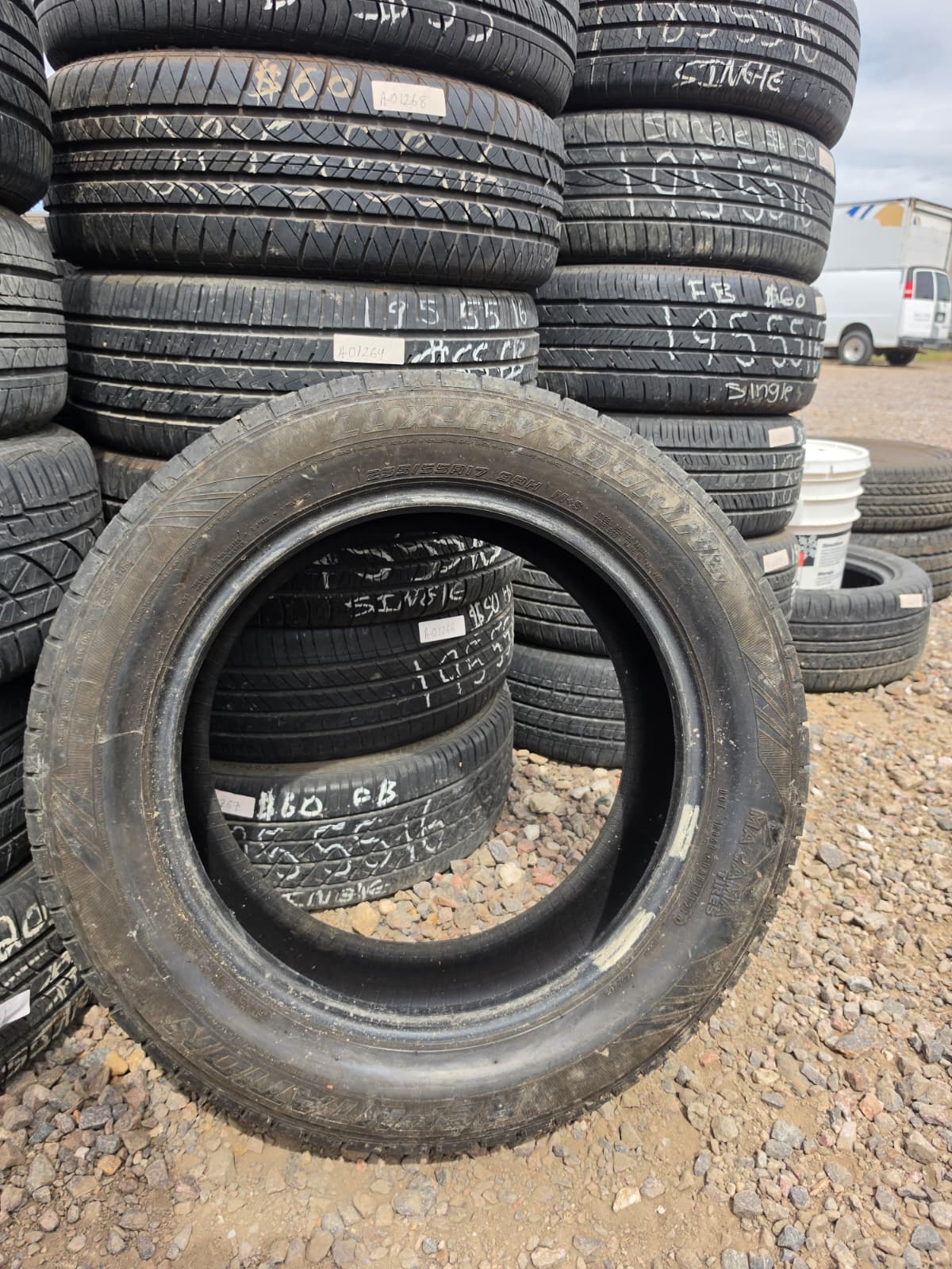 235/55R17 Single (1 Used Tire) Mazama Solarus