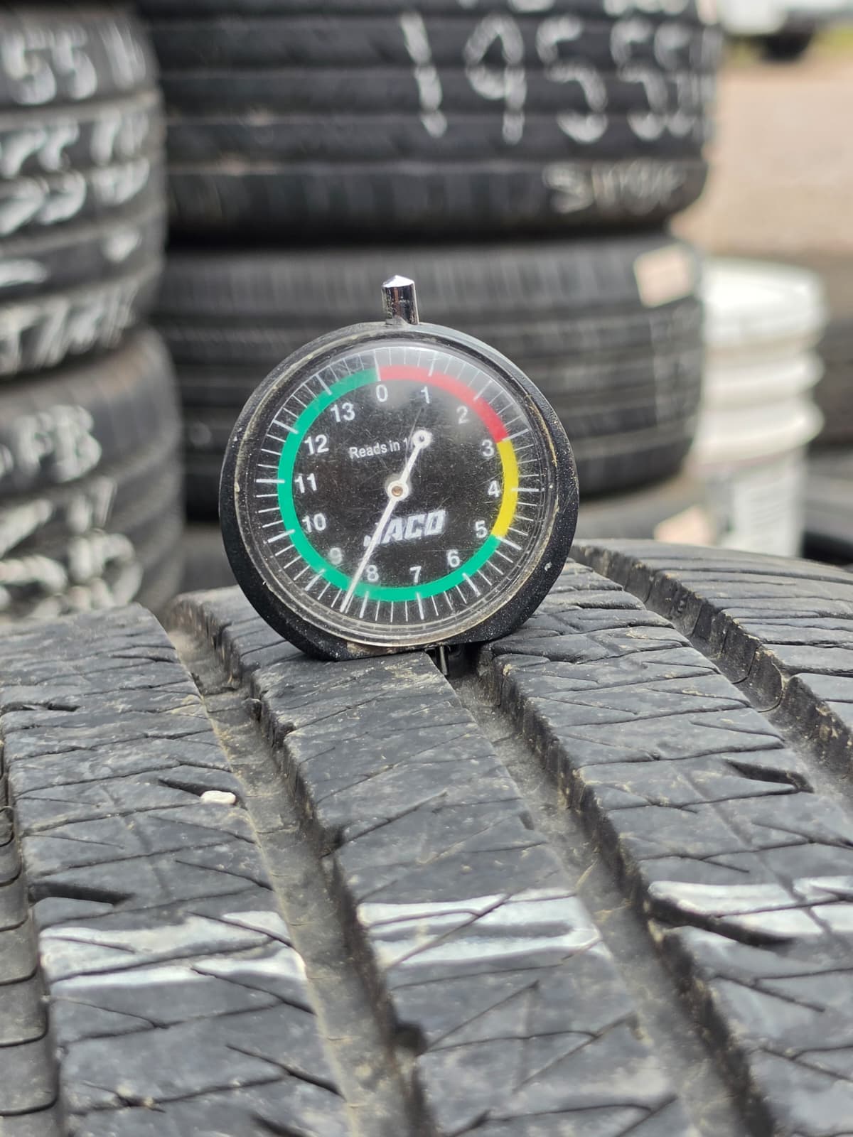 235/55R17 Single (1 Used Tire) Mazama Solarus