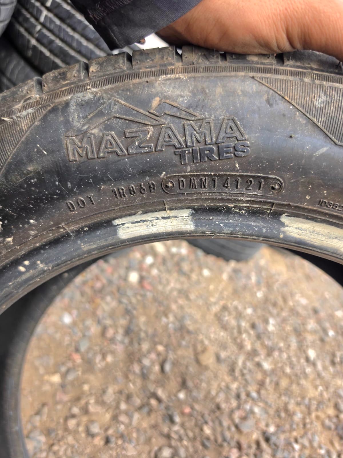 235/55R17 Single (1 Used Tire) Mazama Solarus