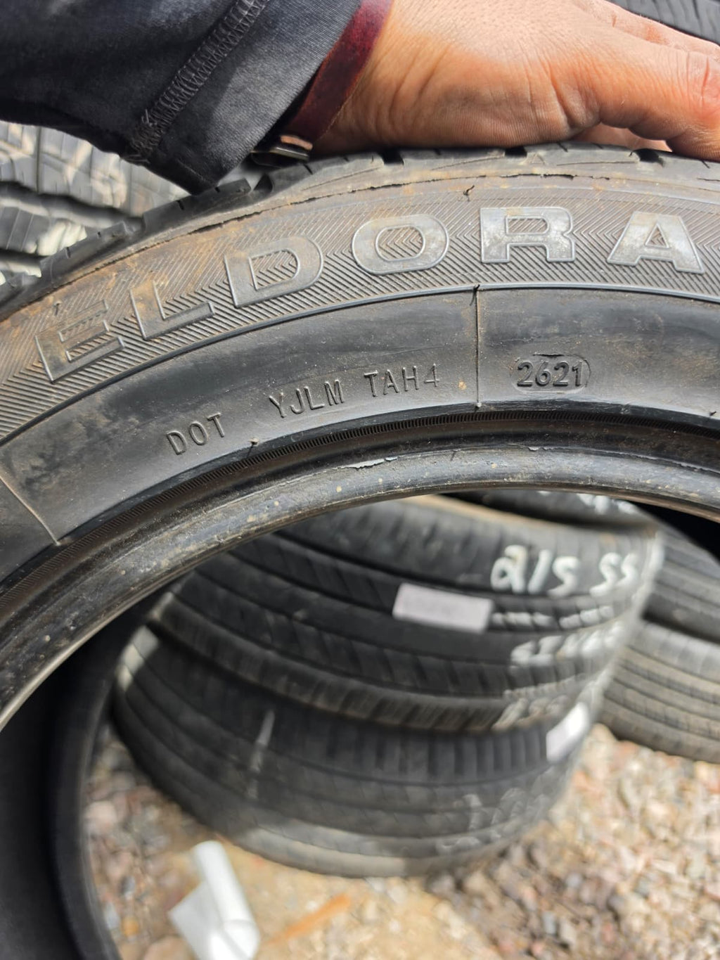 215/55R17 Single (1 Used Tire) ElDorado TourMax GFT