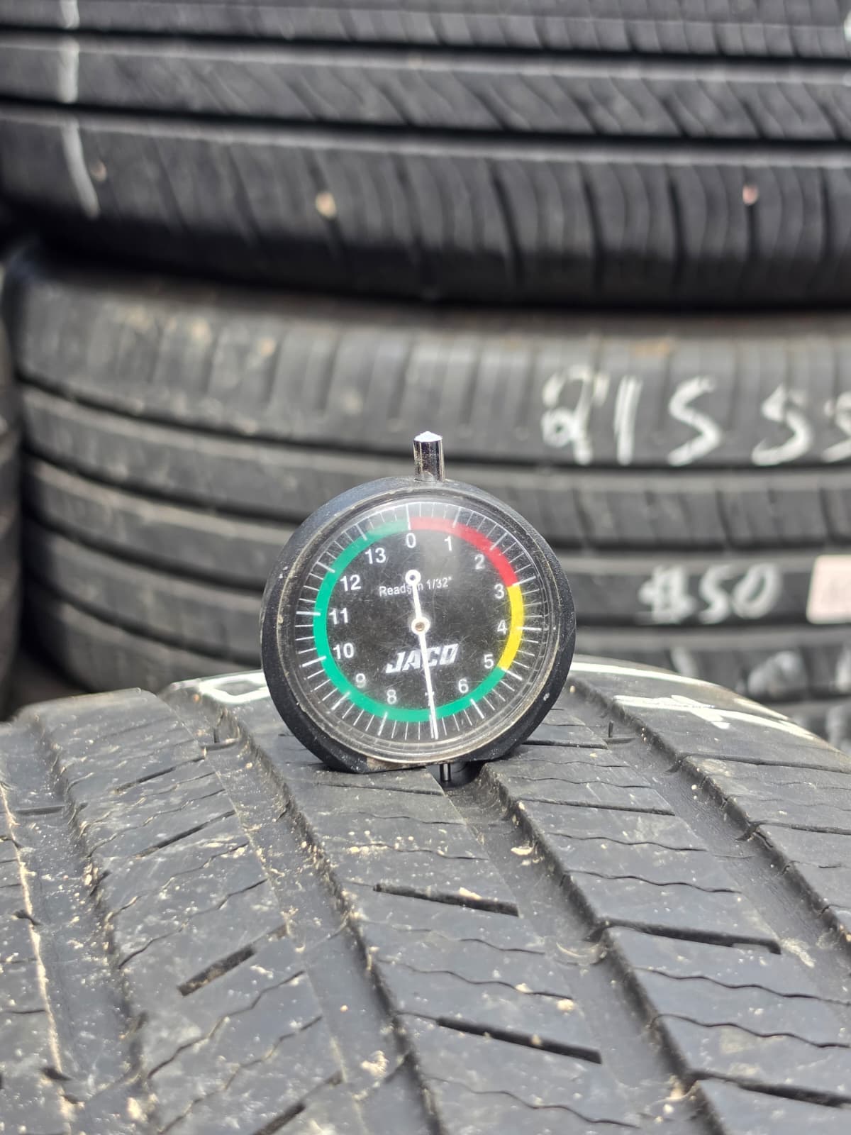 215/55R17 Single (1 Used Tire) Michelin