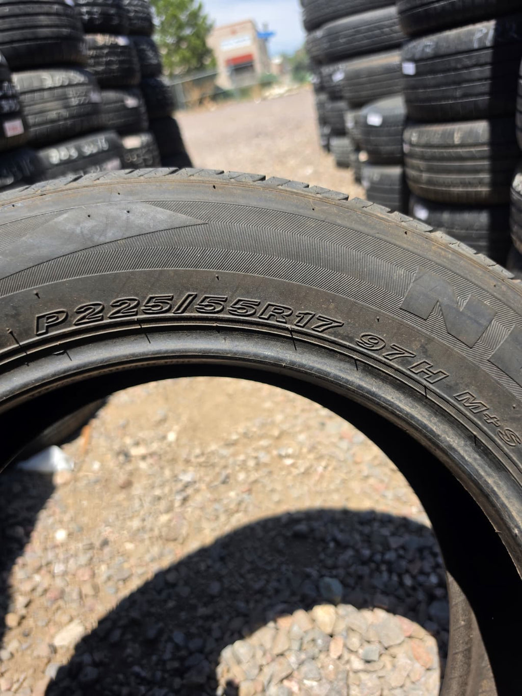 225/55R17 Single (1 Used Tire) Nexen CP672