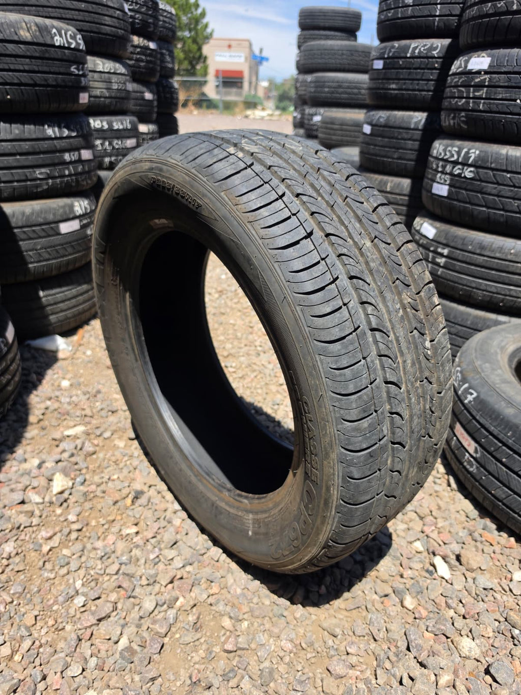 225/55R17 Single (1 Used Tire) Nexen CP672
