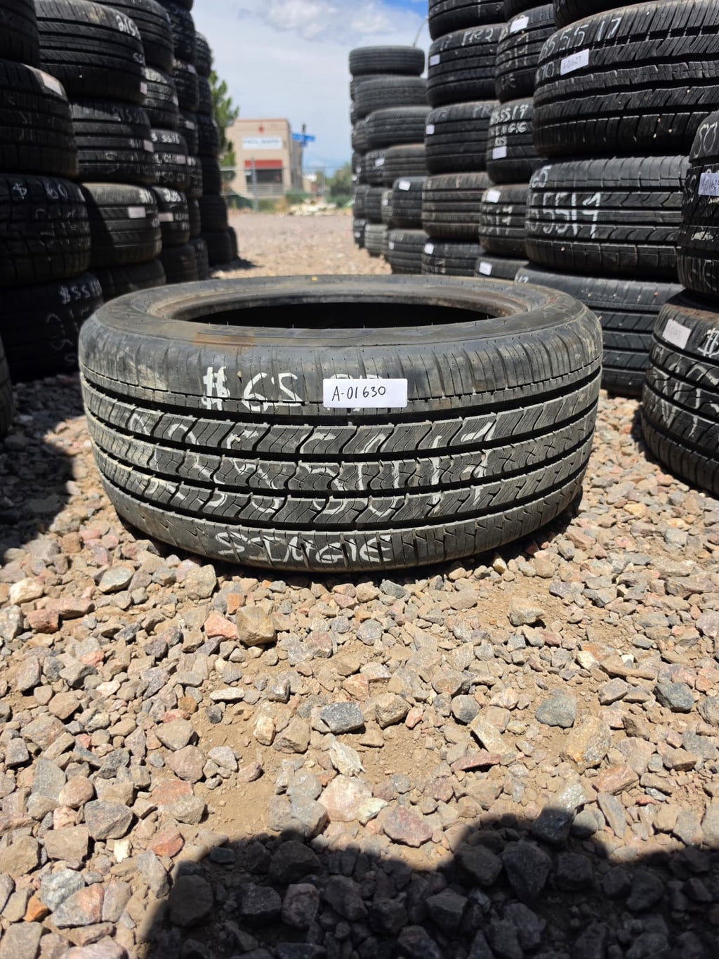 235/50R17 Single (1 Used Tire) GT Radial Max Tour LX