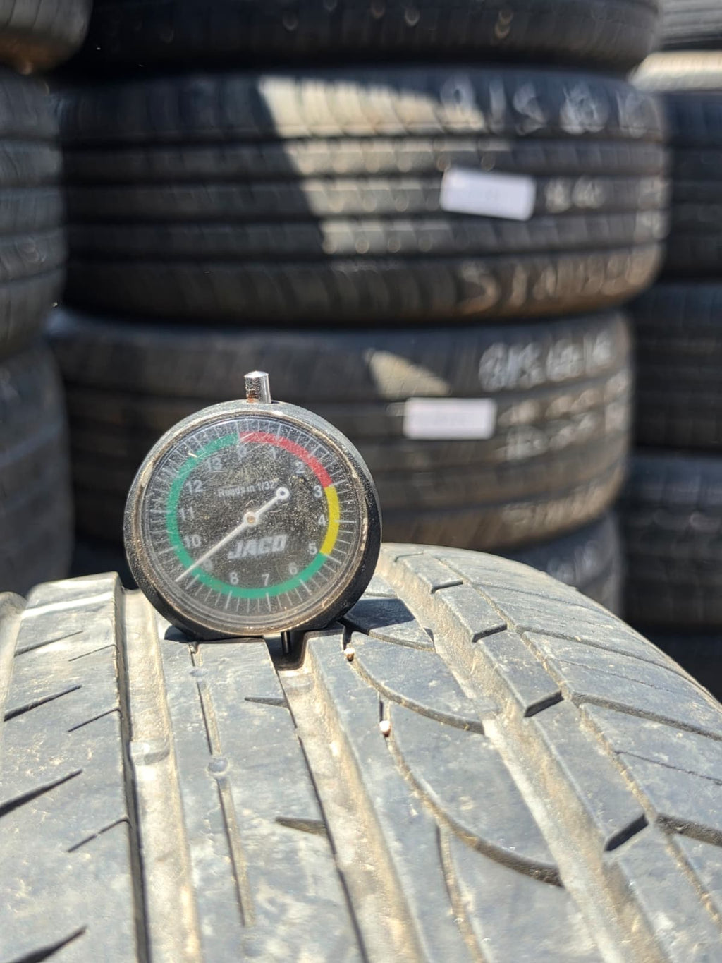 215/555R17 Single (1 Used Tire) BlackHawk Street-H