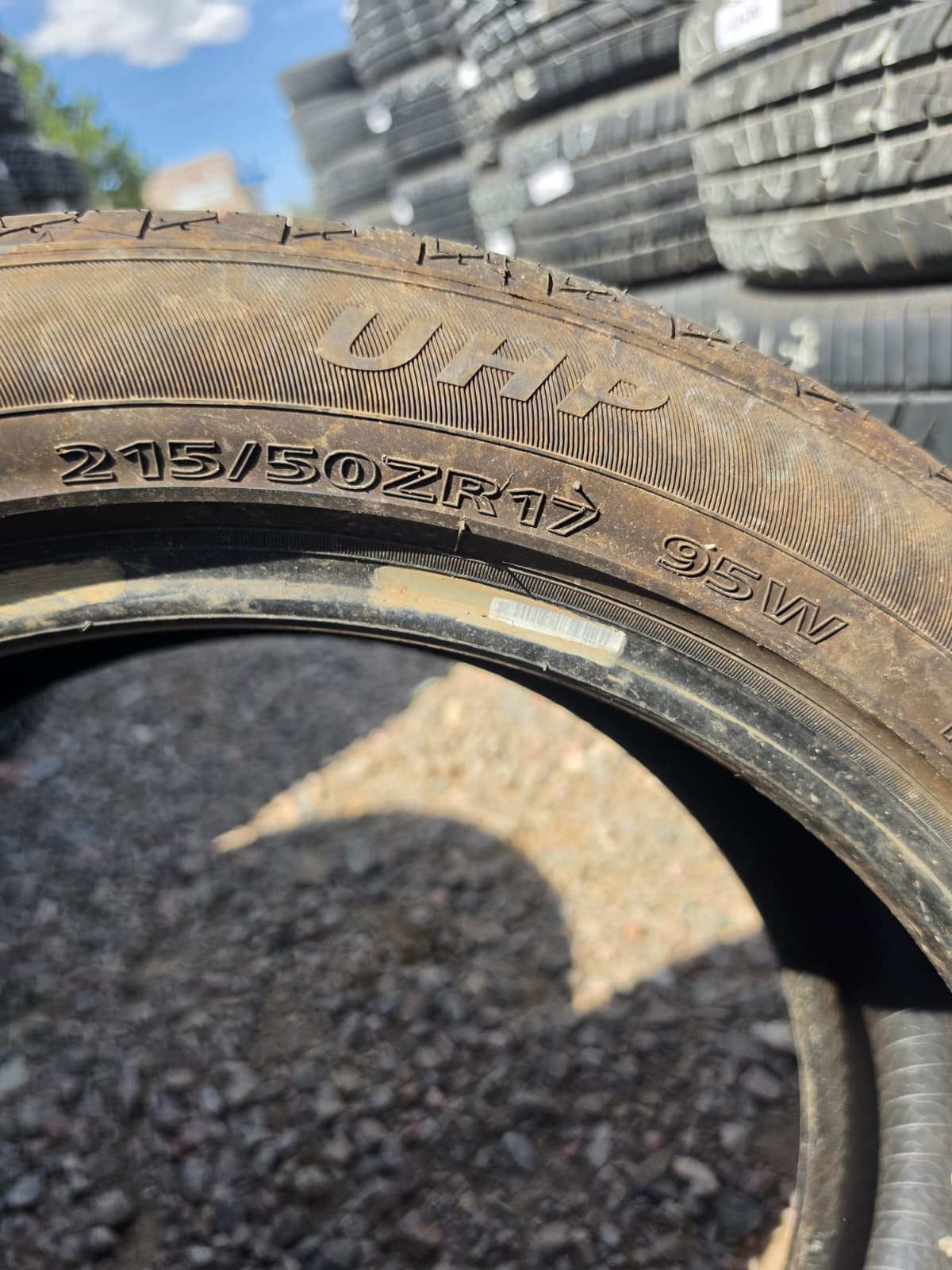 215/50R17 Single (1 Used Tire) Sentury UHP