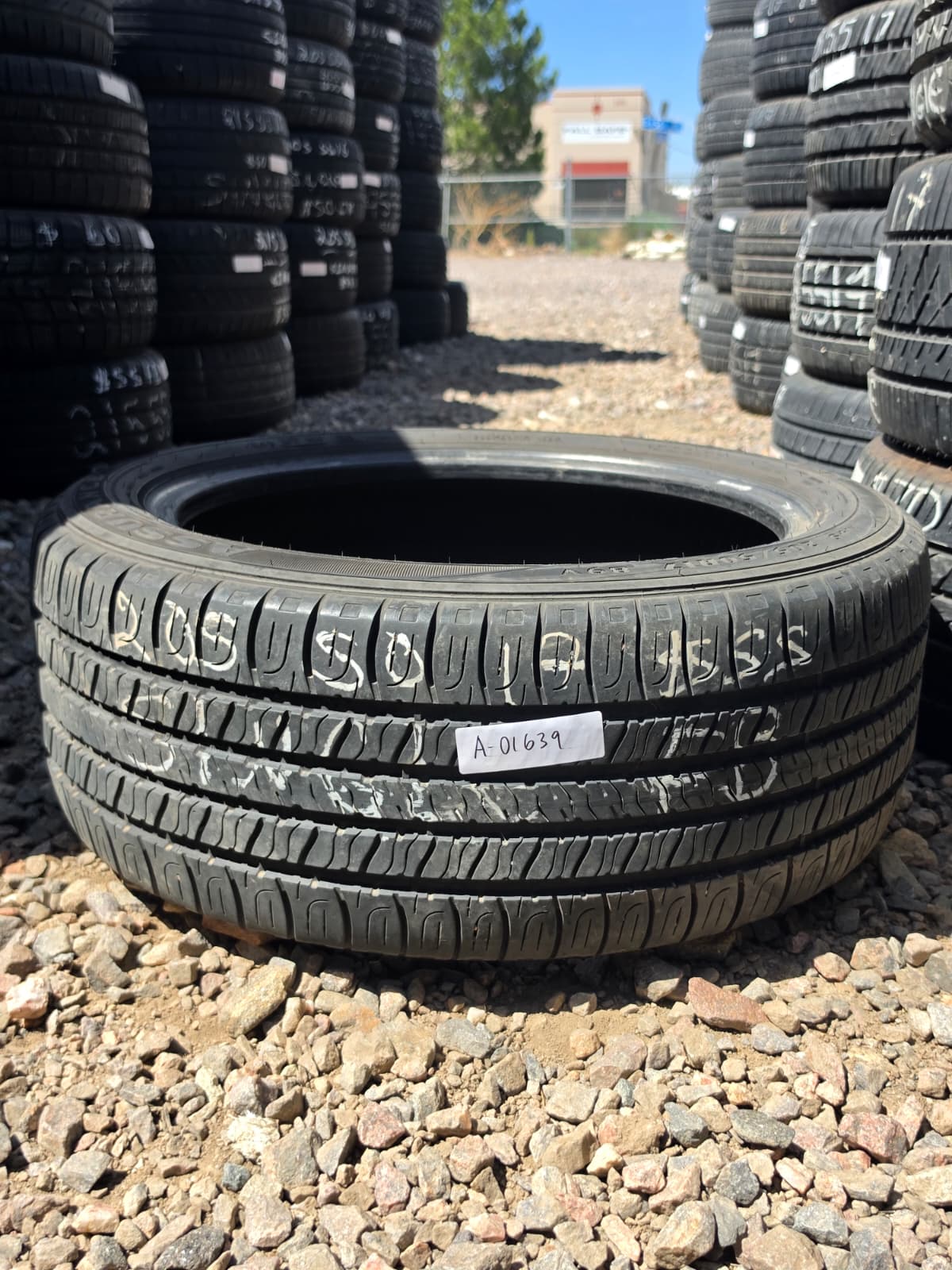 205/50R17 Single (1 Used Tire)Goodyear Assurance