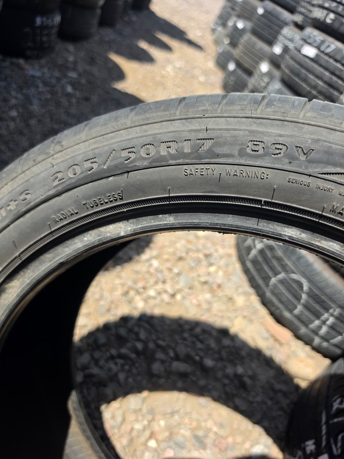 205/50R17 Single (1 Used Tire)Goodyear Assurance