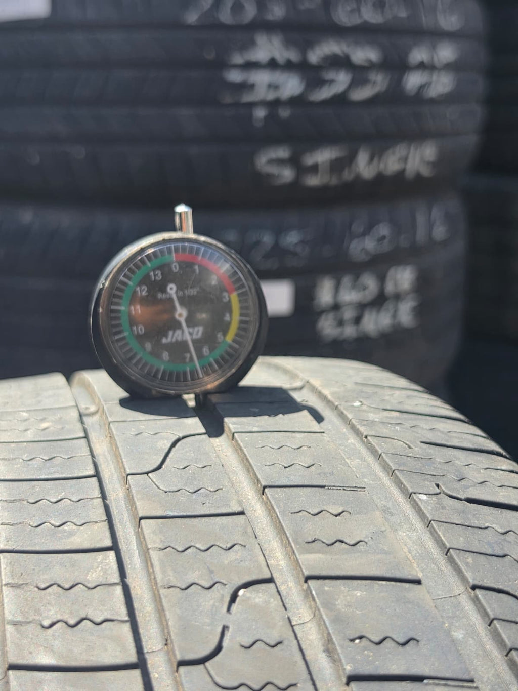 205/50R17 Single (1 Used Tire) Dean Tires Road Control 2
