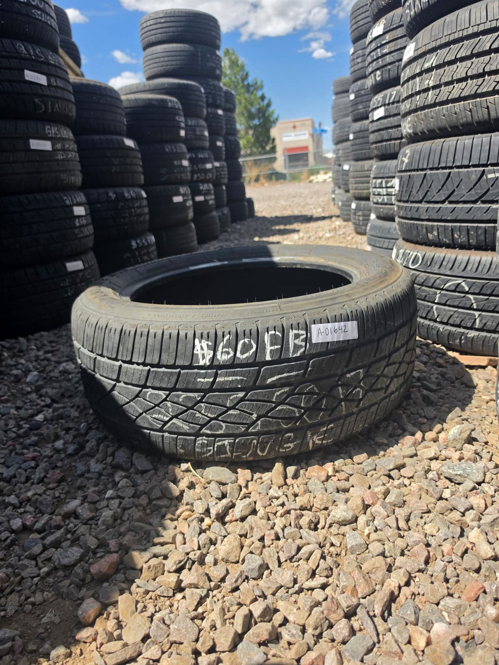 235/50R17 Single (1 Used Tire) FireStone FireHawk