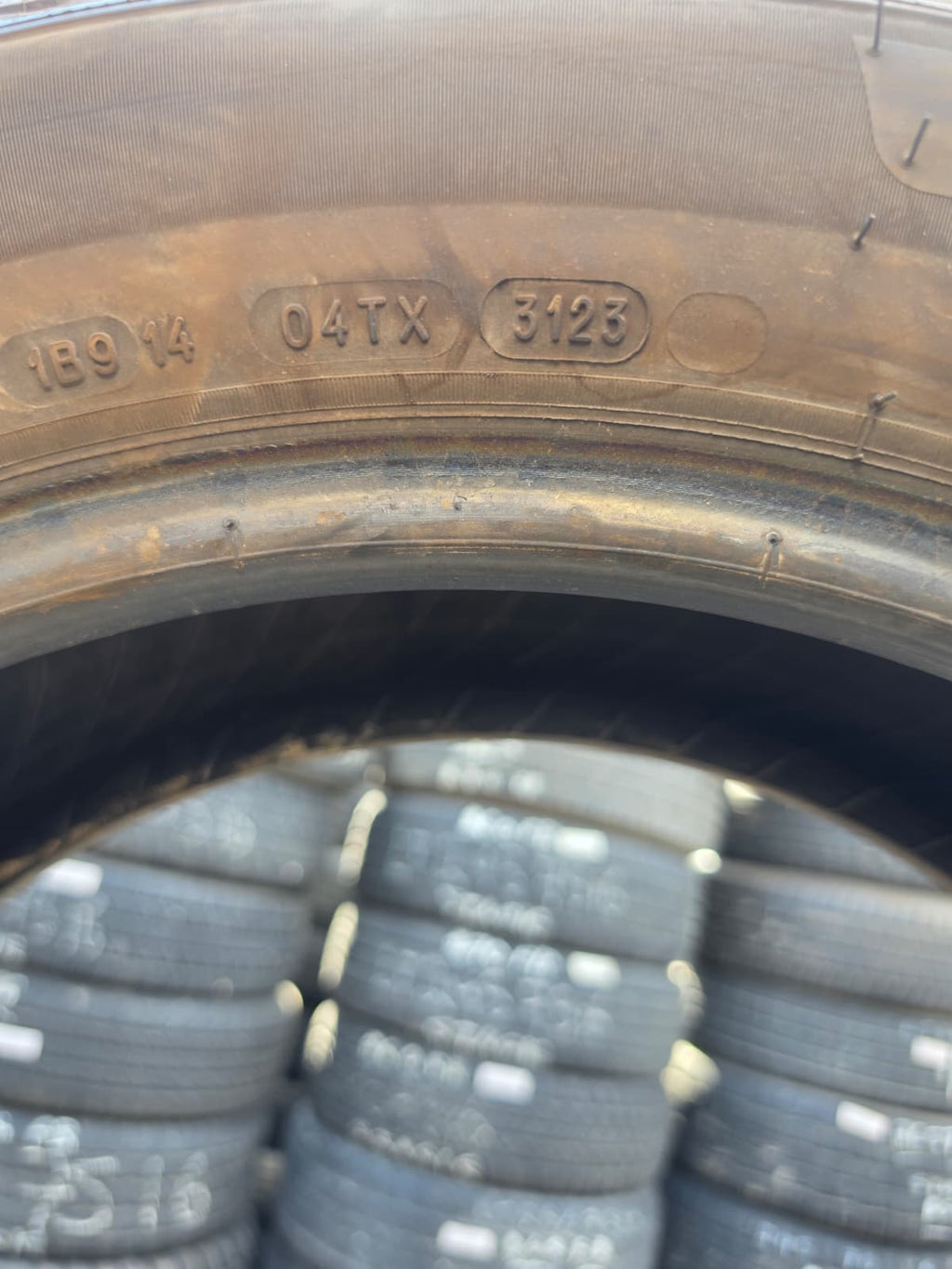 225/60R18 Single (1 Used Tire) Michelin Cross Climate2